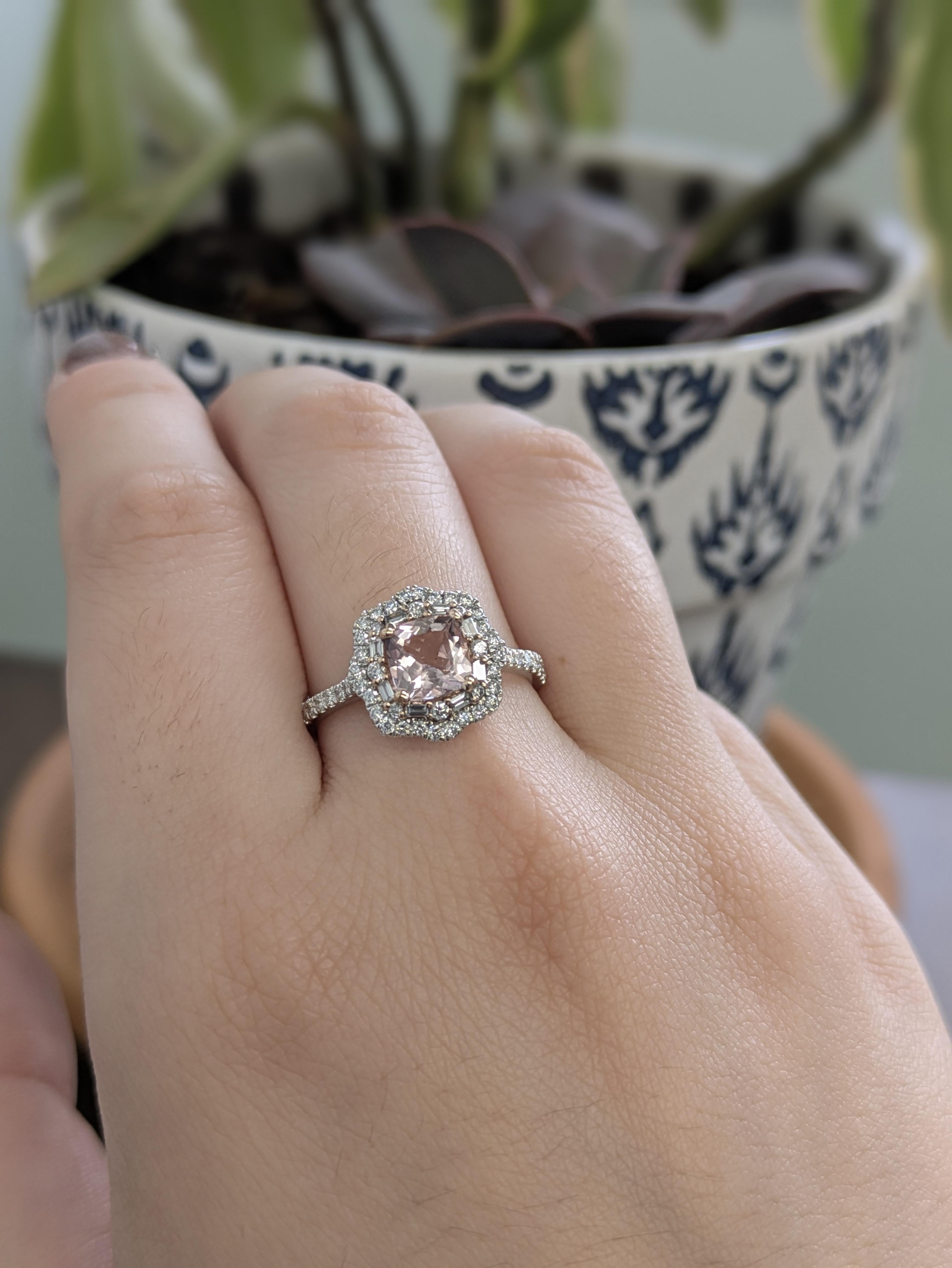 Anillo Cor De Rosa con doble halo de diamantes y Morganita en oro macizo de 14 quilates  CU 6mm Art Decó en venta