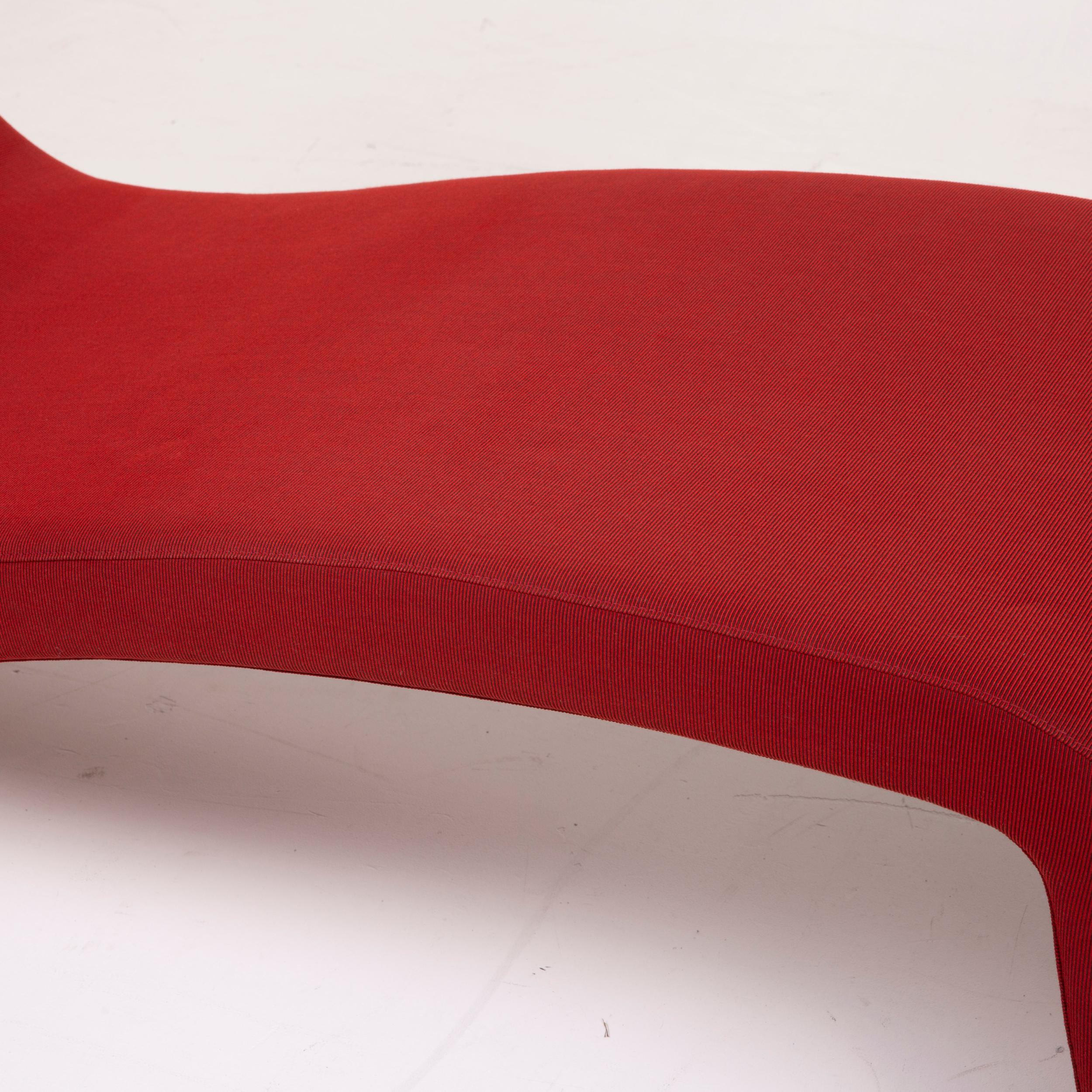 Modern COR Onda Fabric Lounger Red For Sale
