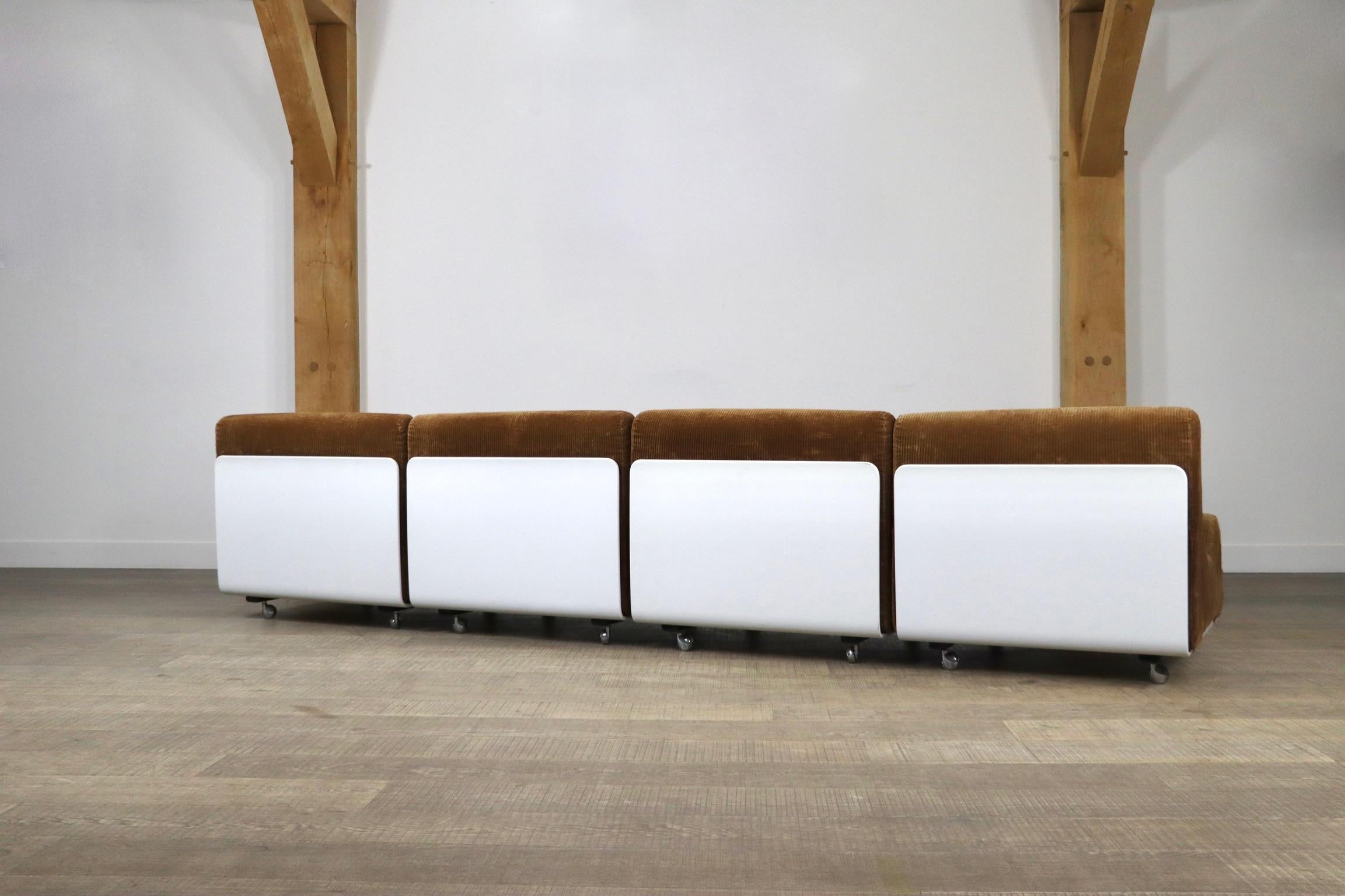 COR Orbis Modulares Sofa aus Korduroy von Luigi Colani, 1970er Jahre 8