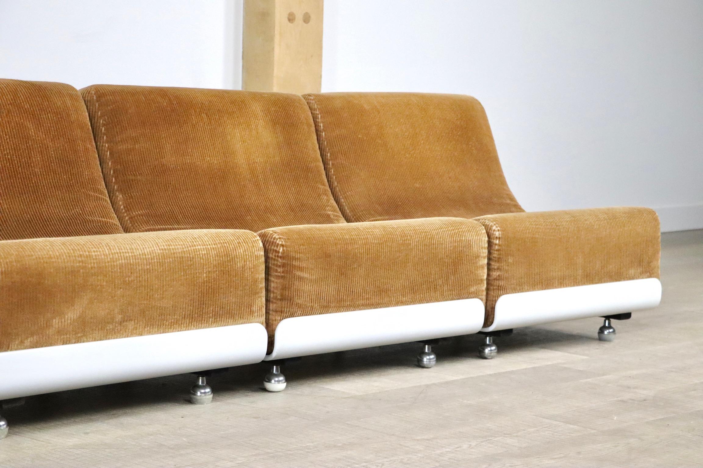 COR Orbis Modulares Sofa aus Korduroy von Luigi Colani, 1970er Jahre (Metall)