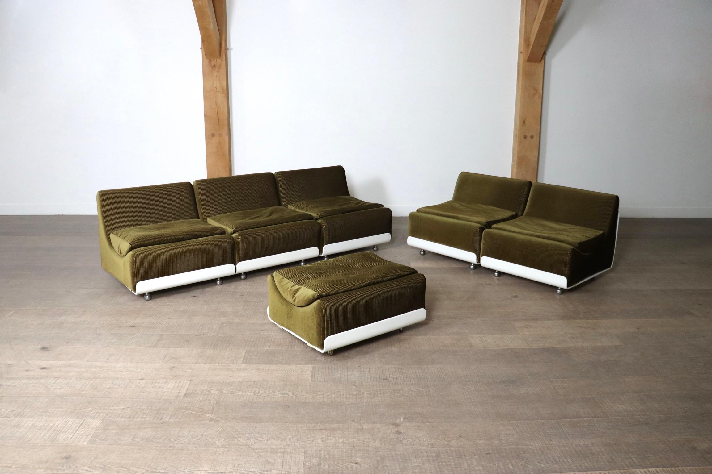 COR Orbis Modular Sofa In olive green Corduroy By Luigi Colani, 1970s 9