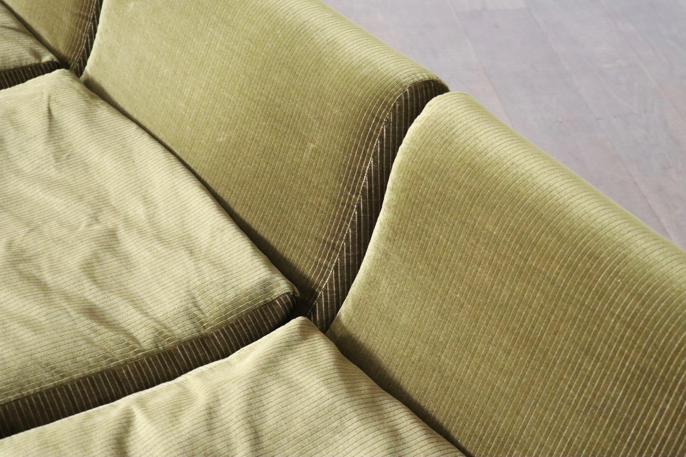 COR Orbis Modular Sofa In olive green Corduroy By Luigi Colani, 1970s 4