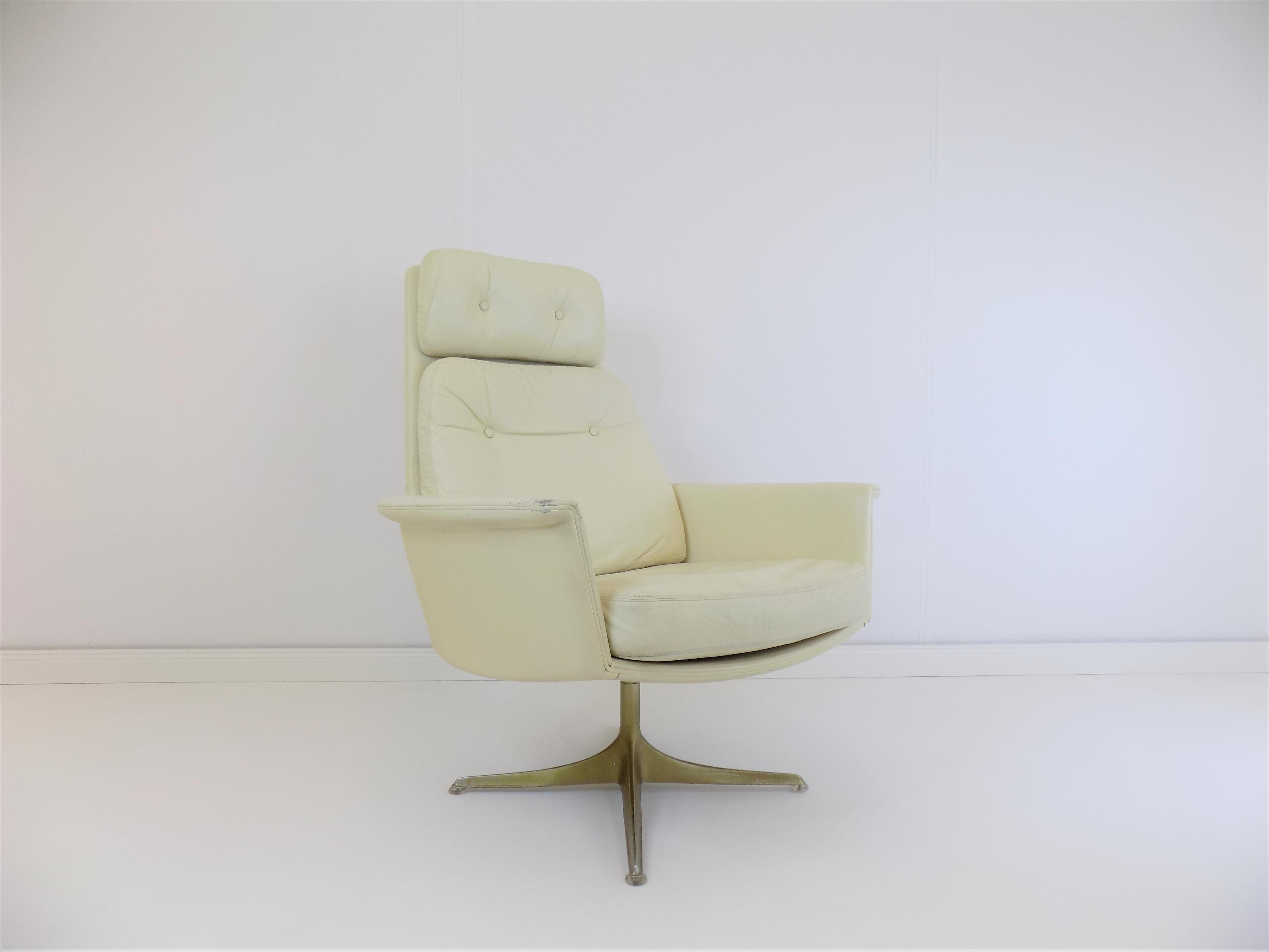 COR Sedia Leather Armchair by Horst Brüning For Sale 6