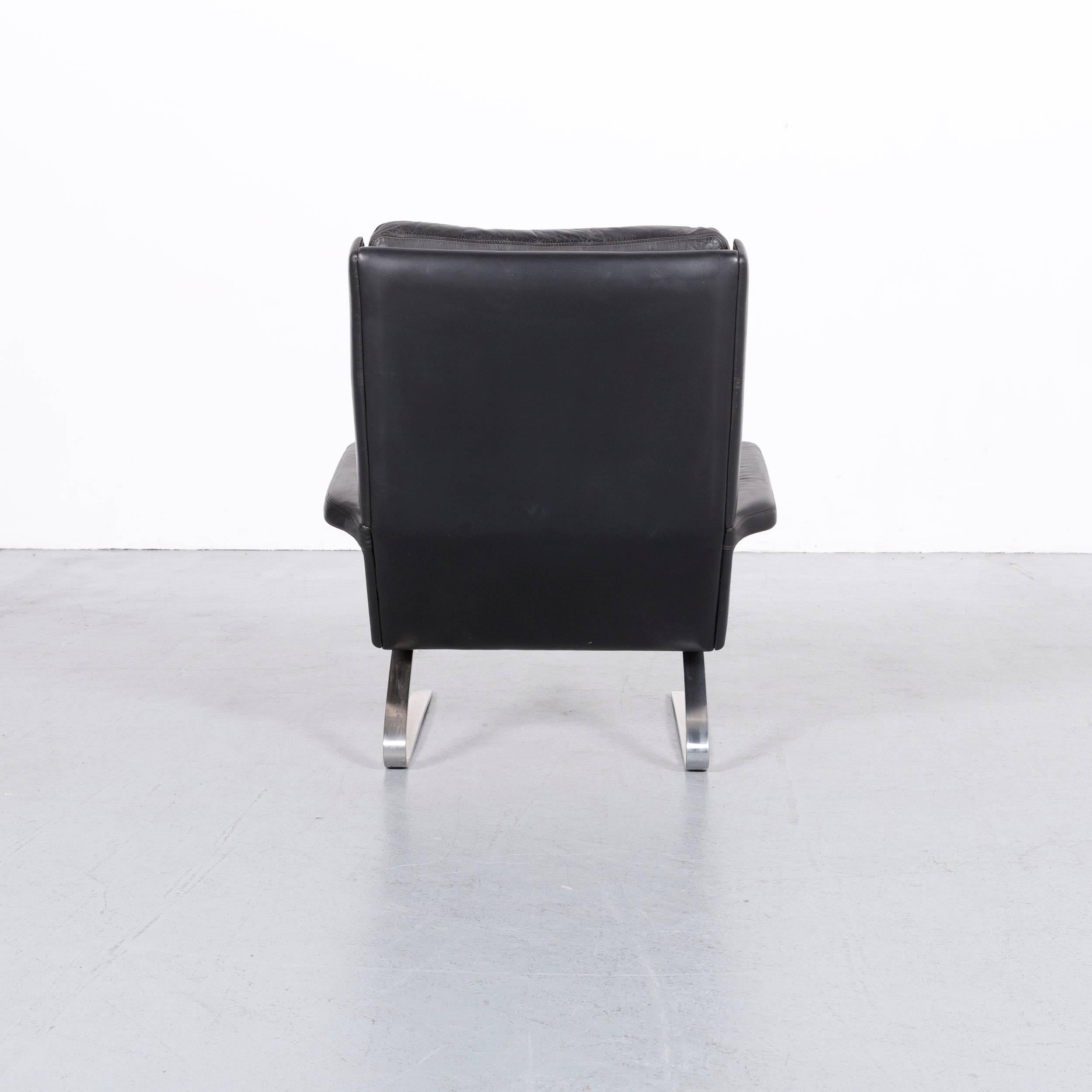 COR Swing Leather Armchair Black One-Seat 1