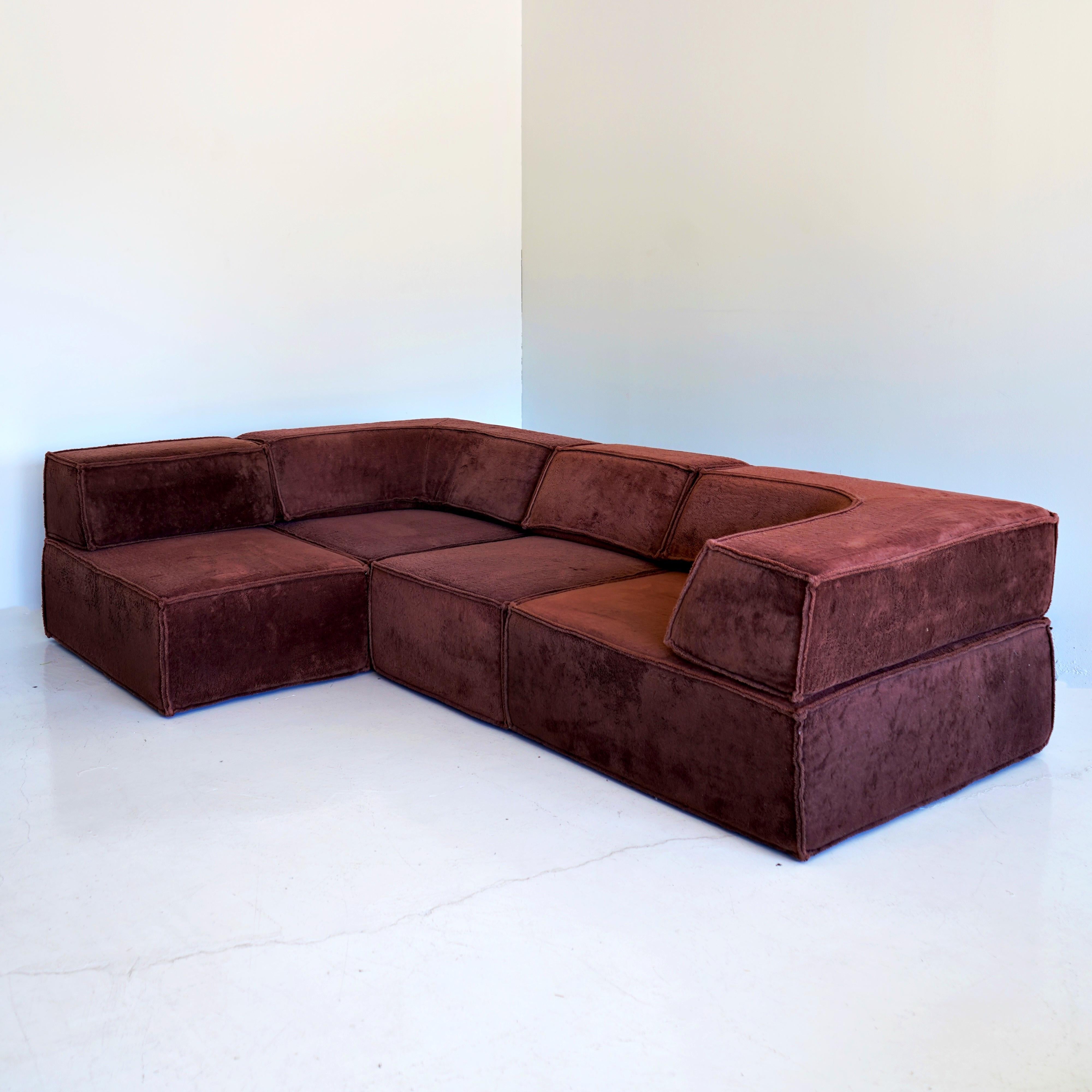 Moderne COR Trio Sofa by Team Form AG, 1973 in Original Teddy Fabric en vente