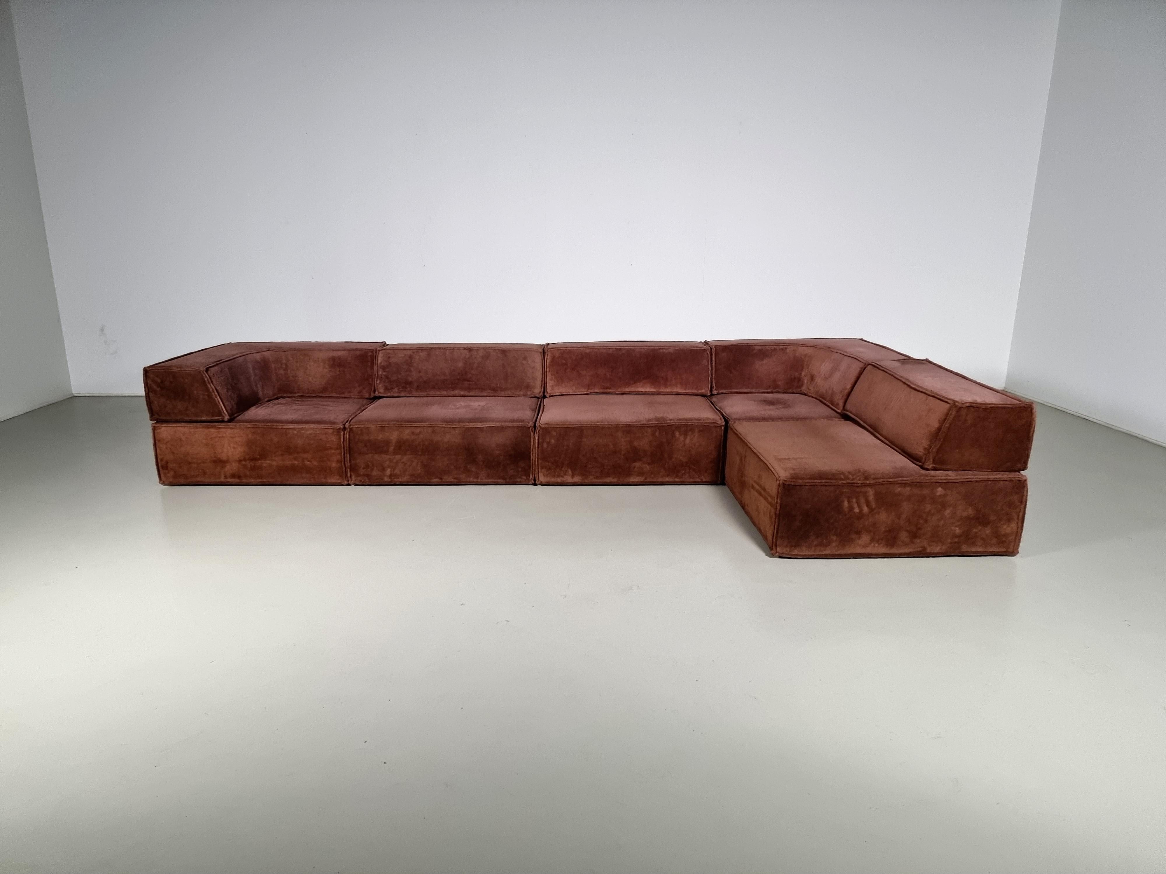 Very beautiful sofa landscape was designed by the Swiss Designers Group named Form AG and produced in the 1970s by COR, Germany. Many different kinds of variants are possible because of the modular and adjustable system of the sofa. In its original