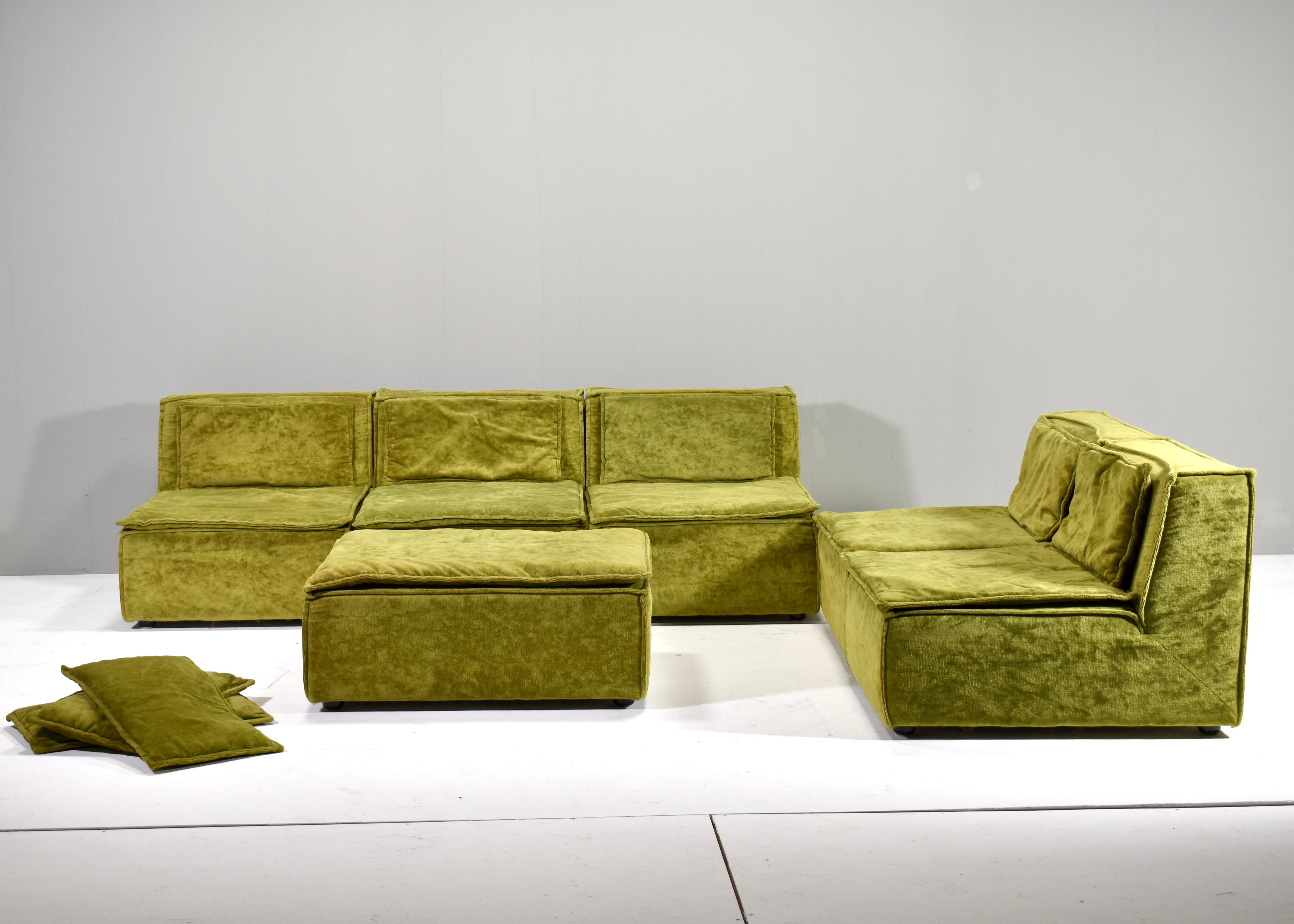 COR TRIO style green velvet seventies sectional sofa, circa 1970 10