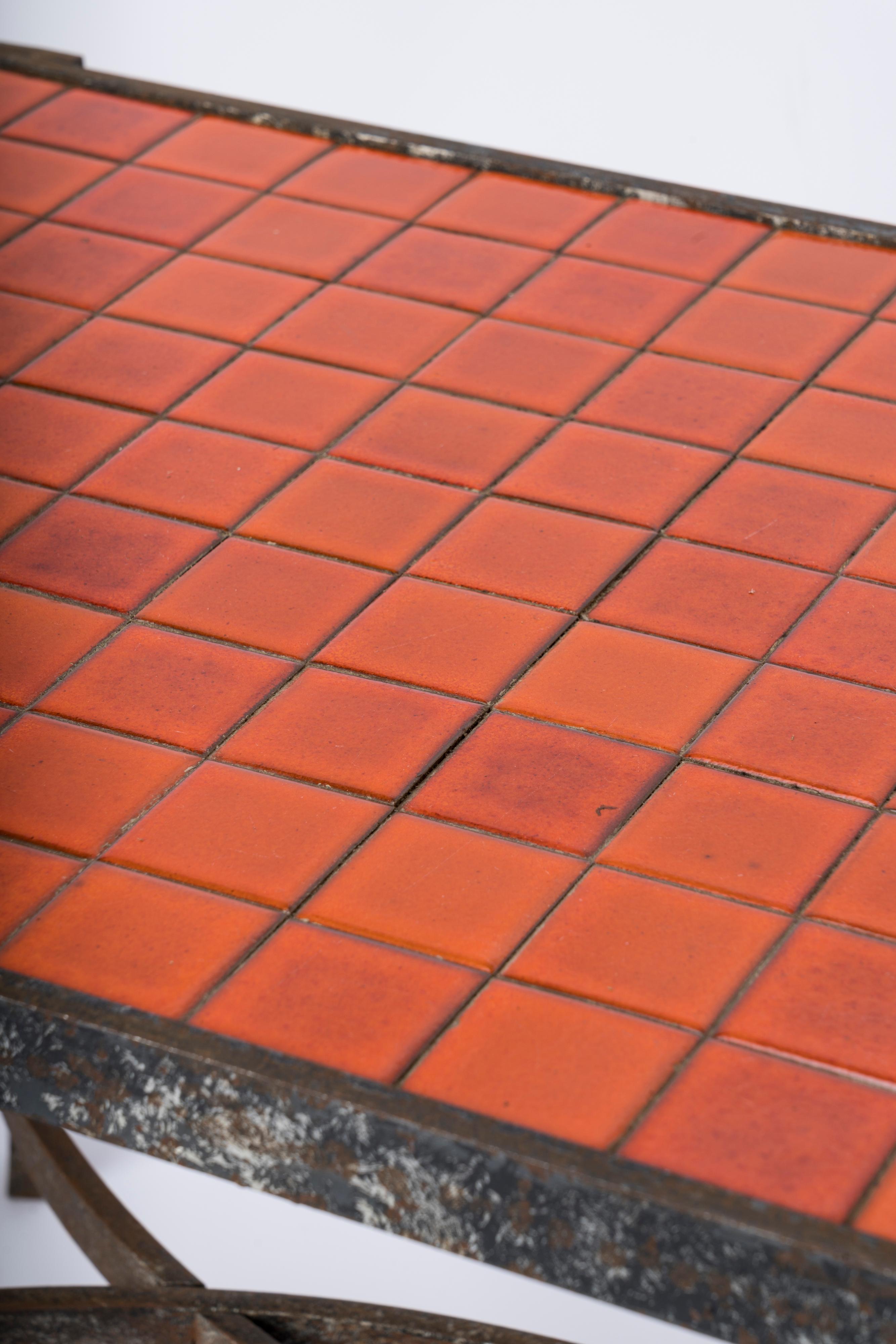 Céramique Table basse en céramique rouge 