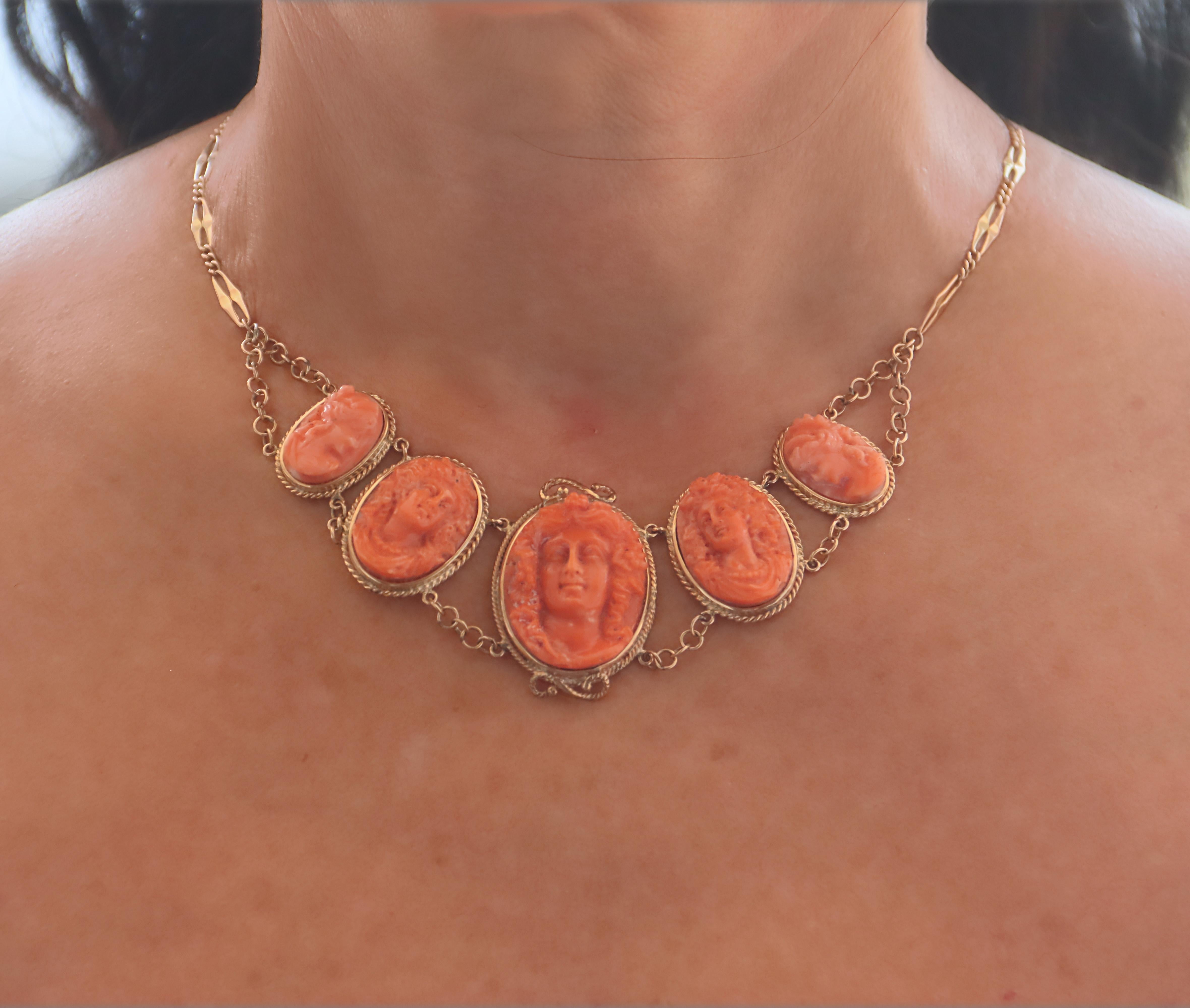 Coral 14 Karat Yellow Gold Choker Necklace For Sale 3
