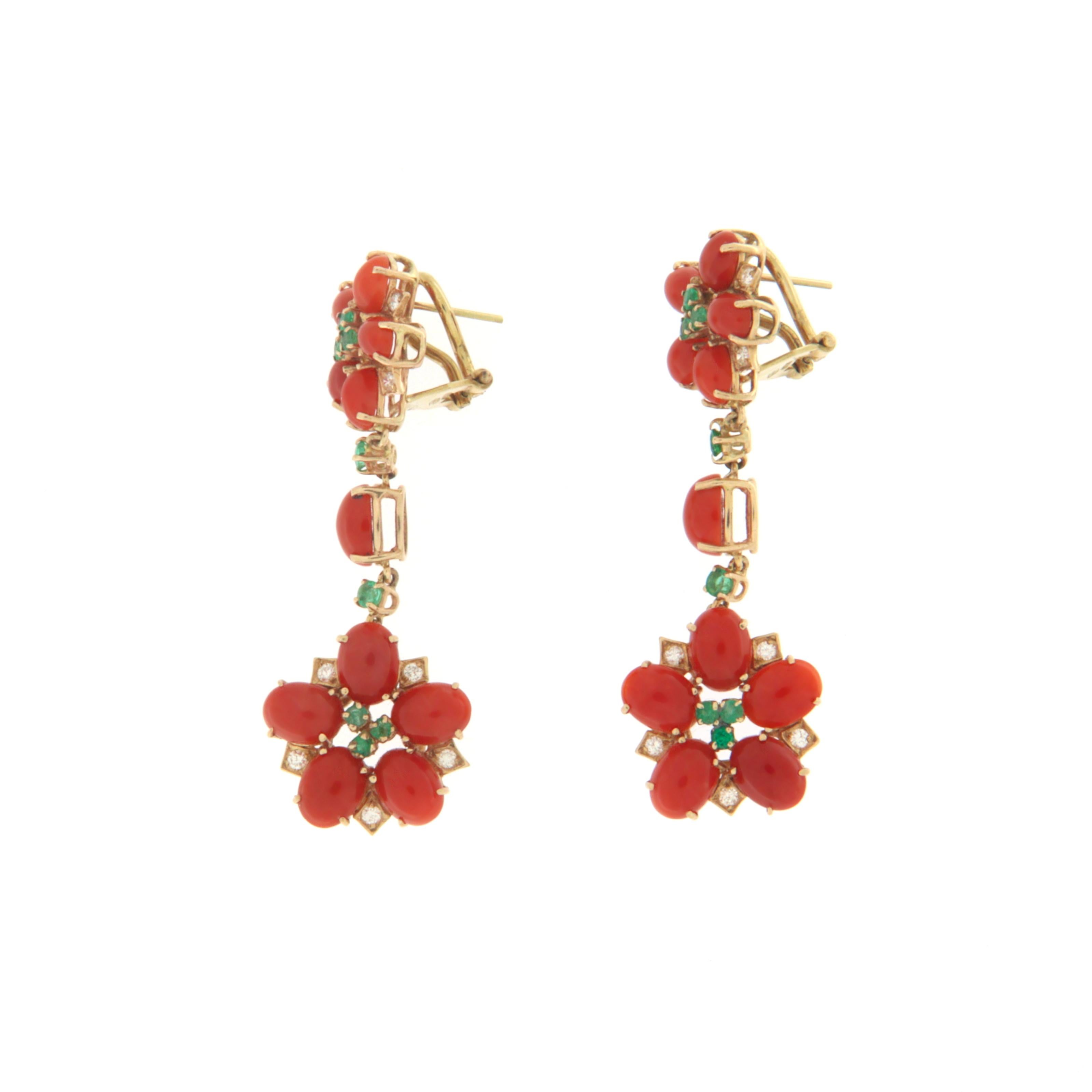 Coral Diamonds Emeralds 14 Karat Yellow Gold Drop Earrings In New Condition For Sale In Marcianise, IT