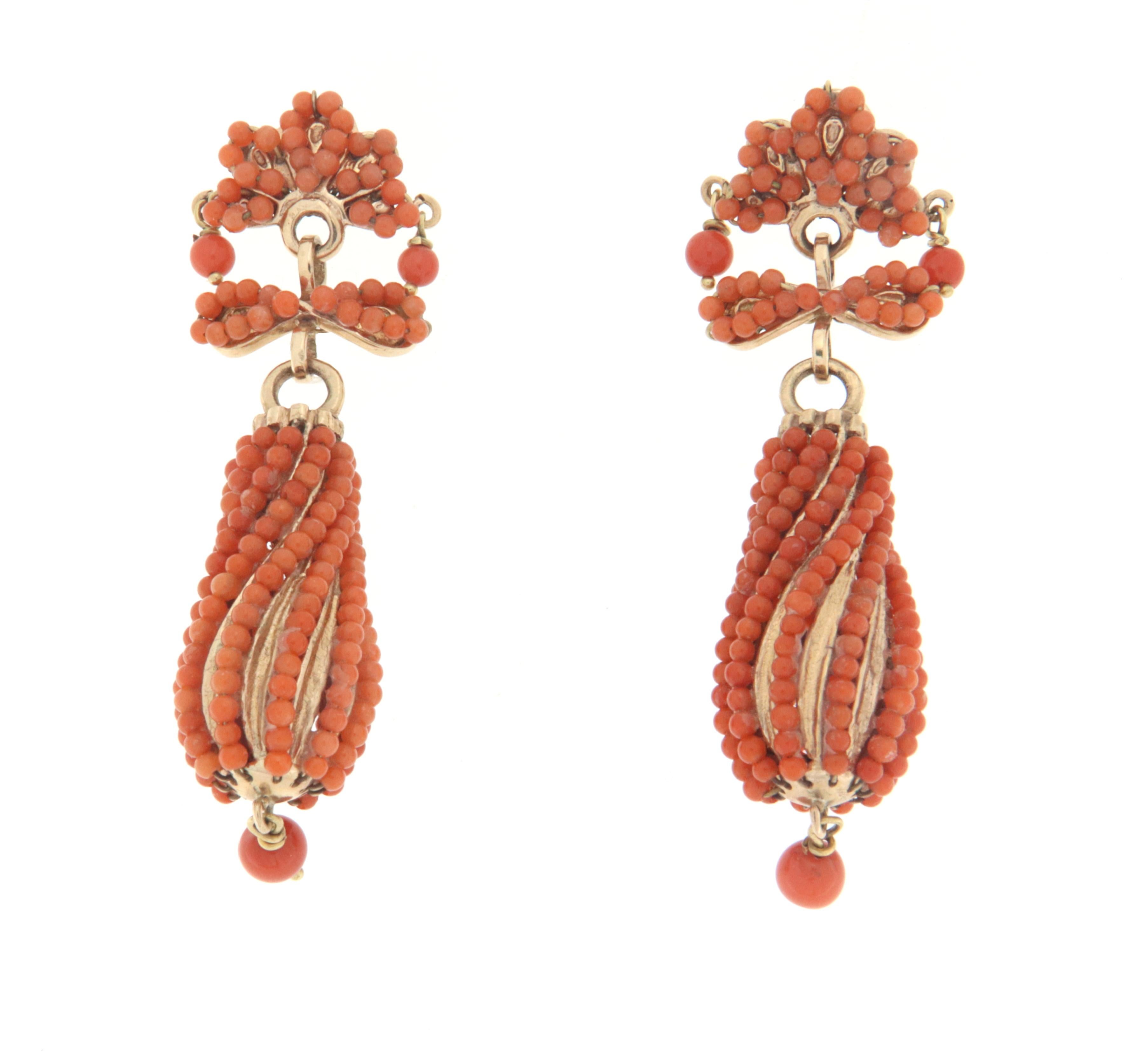 Coral 14 Karat Yellow Gold Drop Earrings In New Condition For Sale In Marcianise, IT