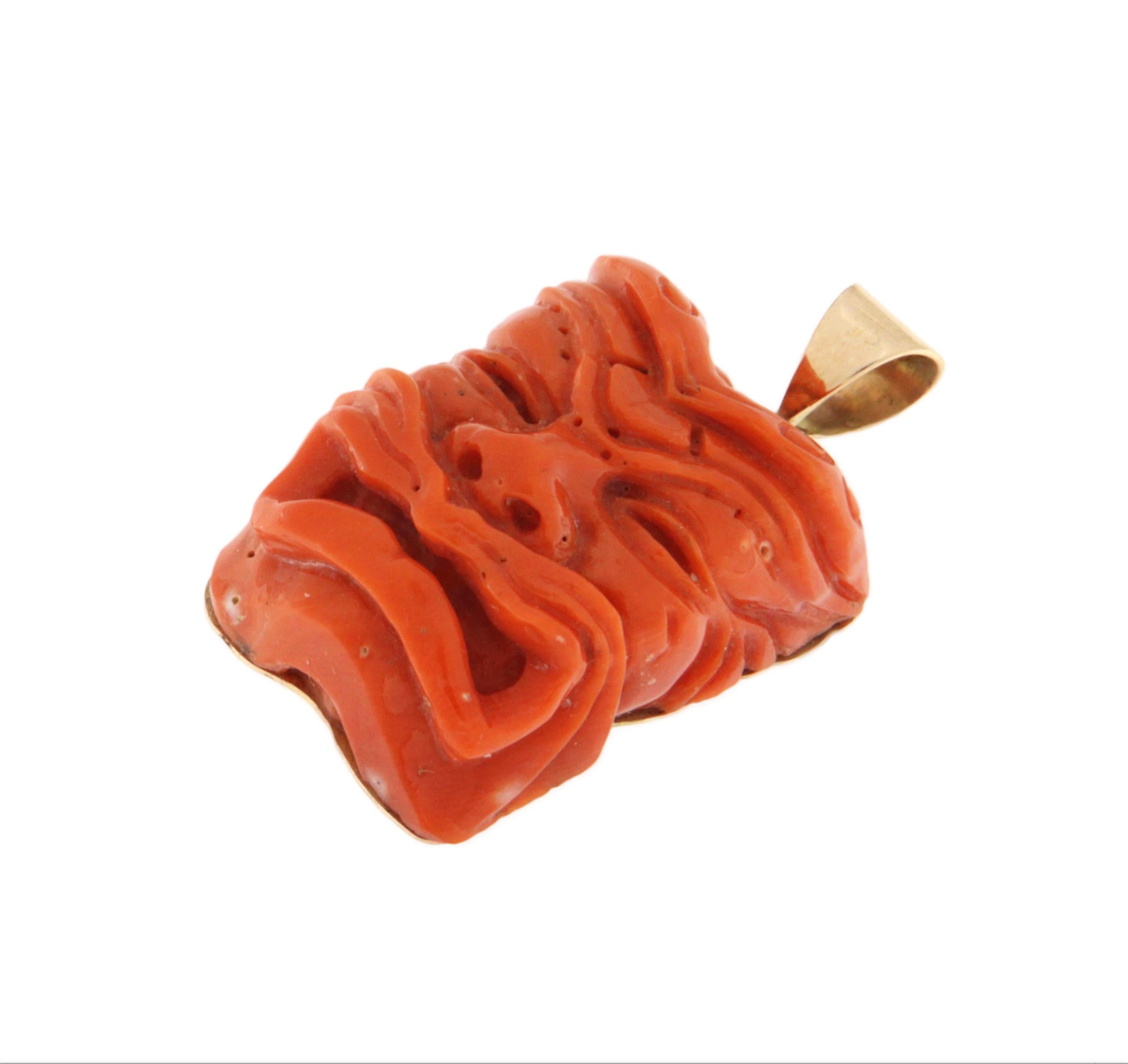Artisan Coral 14 Karat Yellow Gold Pendant Necklace For Sale