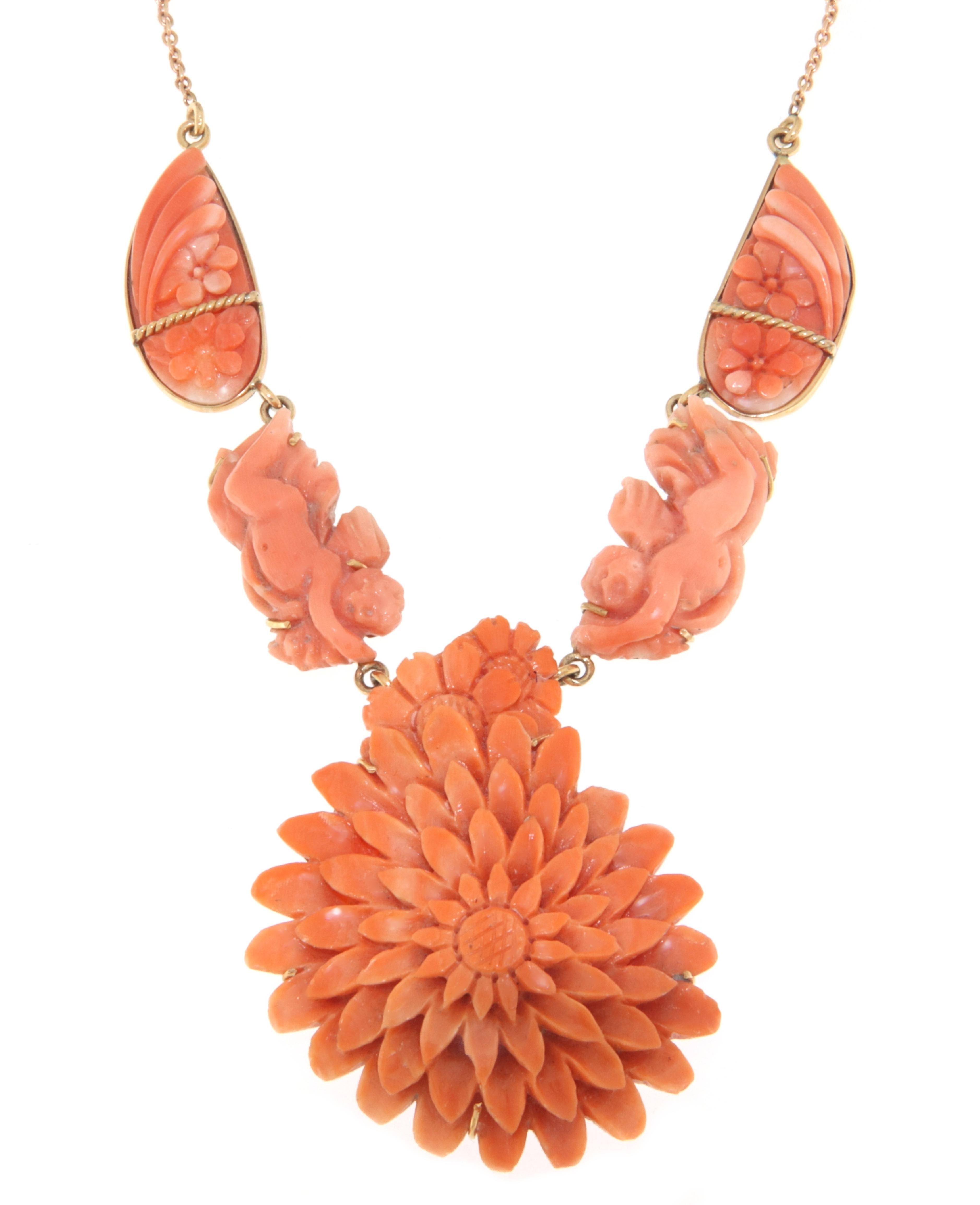 Mixed Cut Coral 14 Karat Yellow Gold Pendant Necklace  For Sale