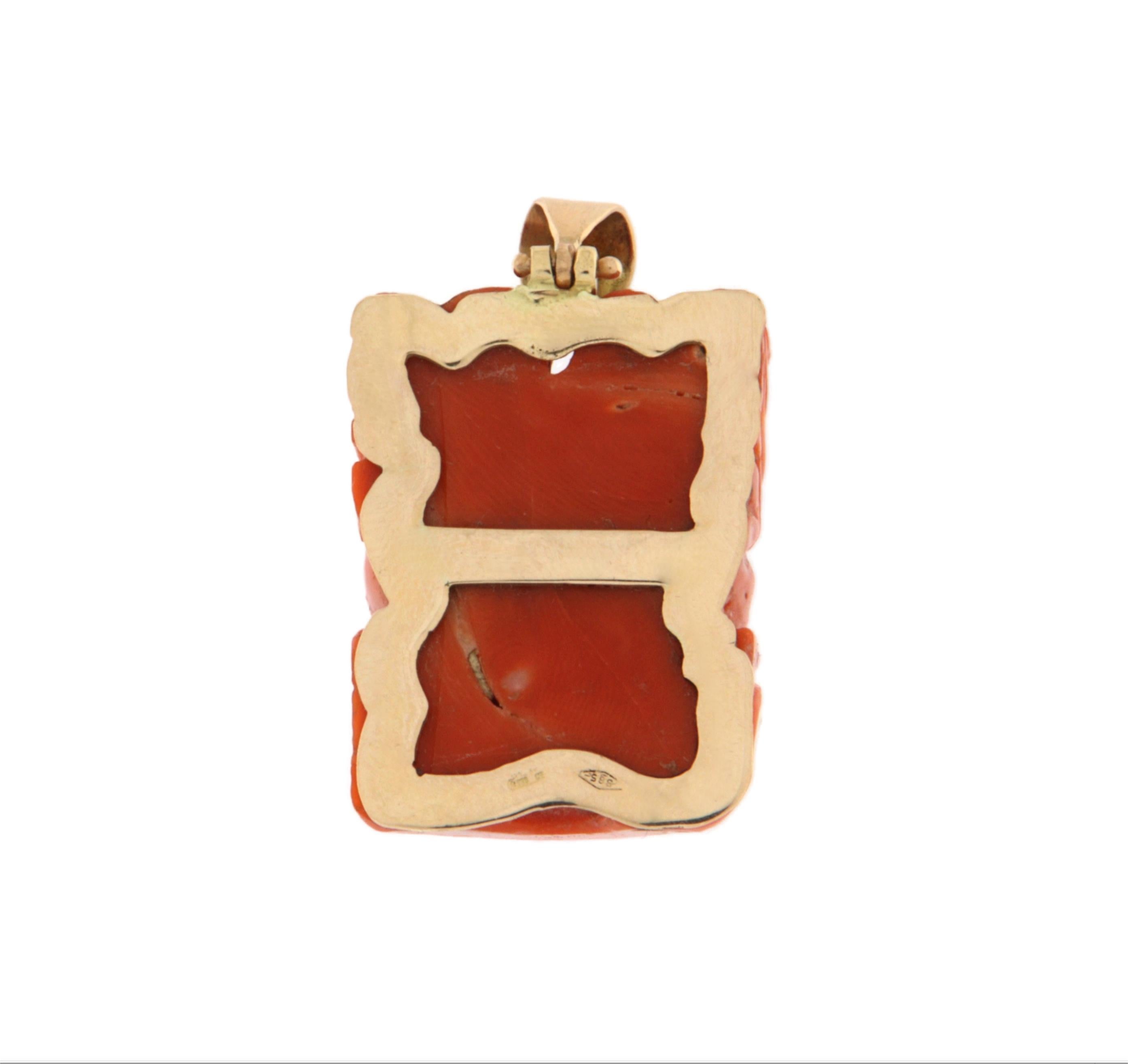 Uncut Coral 14 Karat Yellow Gold Pendant Necklace For Sale