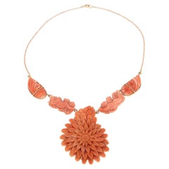 Coral 14 Karat Yellow Gold Pendant Necklace 