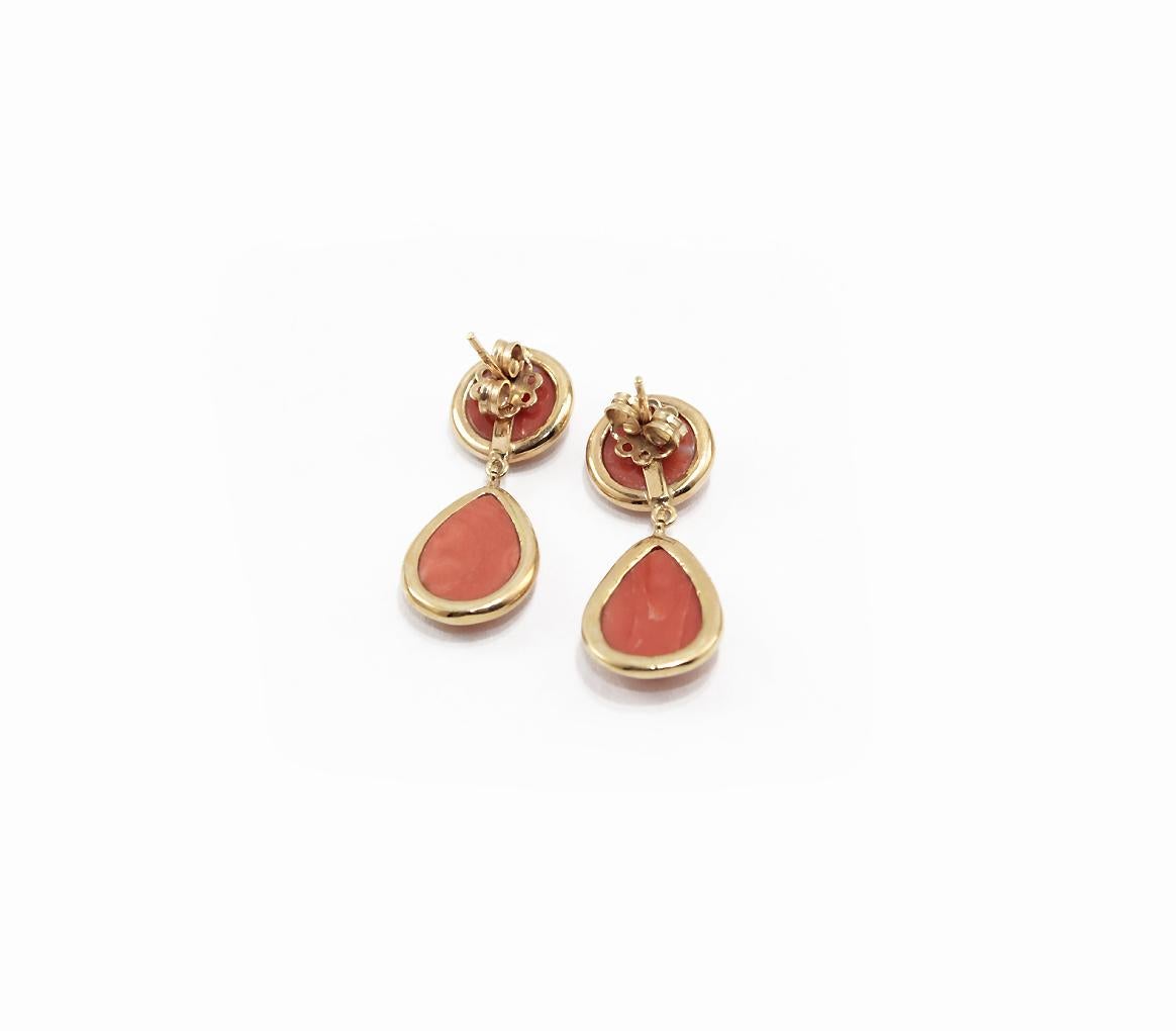 Cabochon Coral 18 Karat Gold Drop Earring For Sale