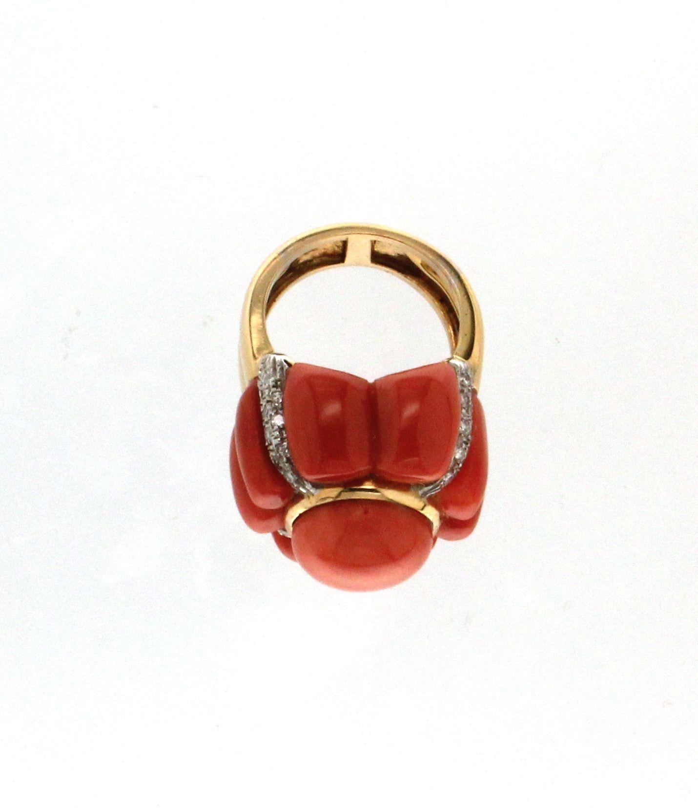 Coral 18 karat Yellow and White Gold Diamonds Cocktail Ring In New Condition In Marcianise, IT