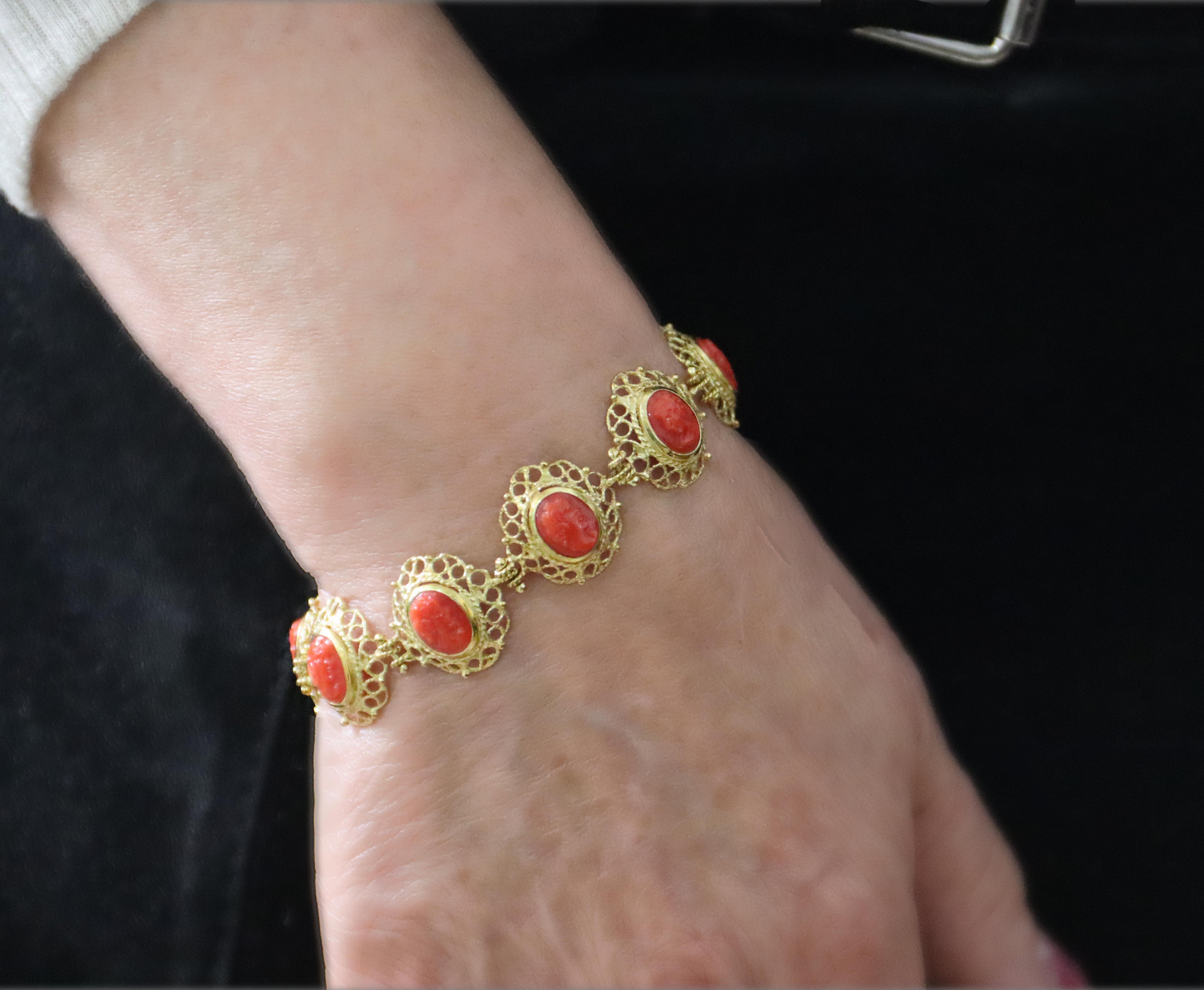 Women's or Men's Coral 18 Karat Yellow Gold Cuff Bracelet For Sale