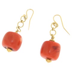 Vintage Coral 18 Karat Yellow Gold Drop Earrings