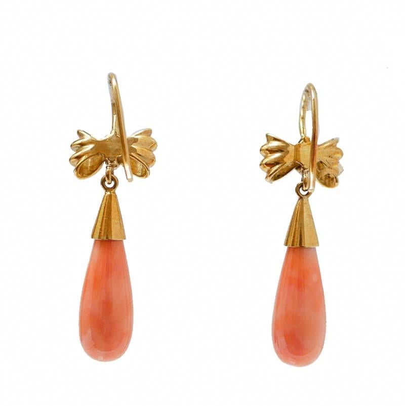 Retro Coral, 18 Karat Yellow Gold Earrings. For Sale