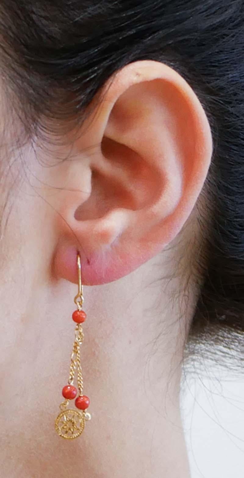 Corallo, orecchini in oro giallo 18 carati. In condizioni buone in vendita a Marcianise, Marcianise (CE)
