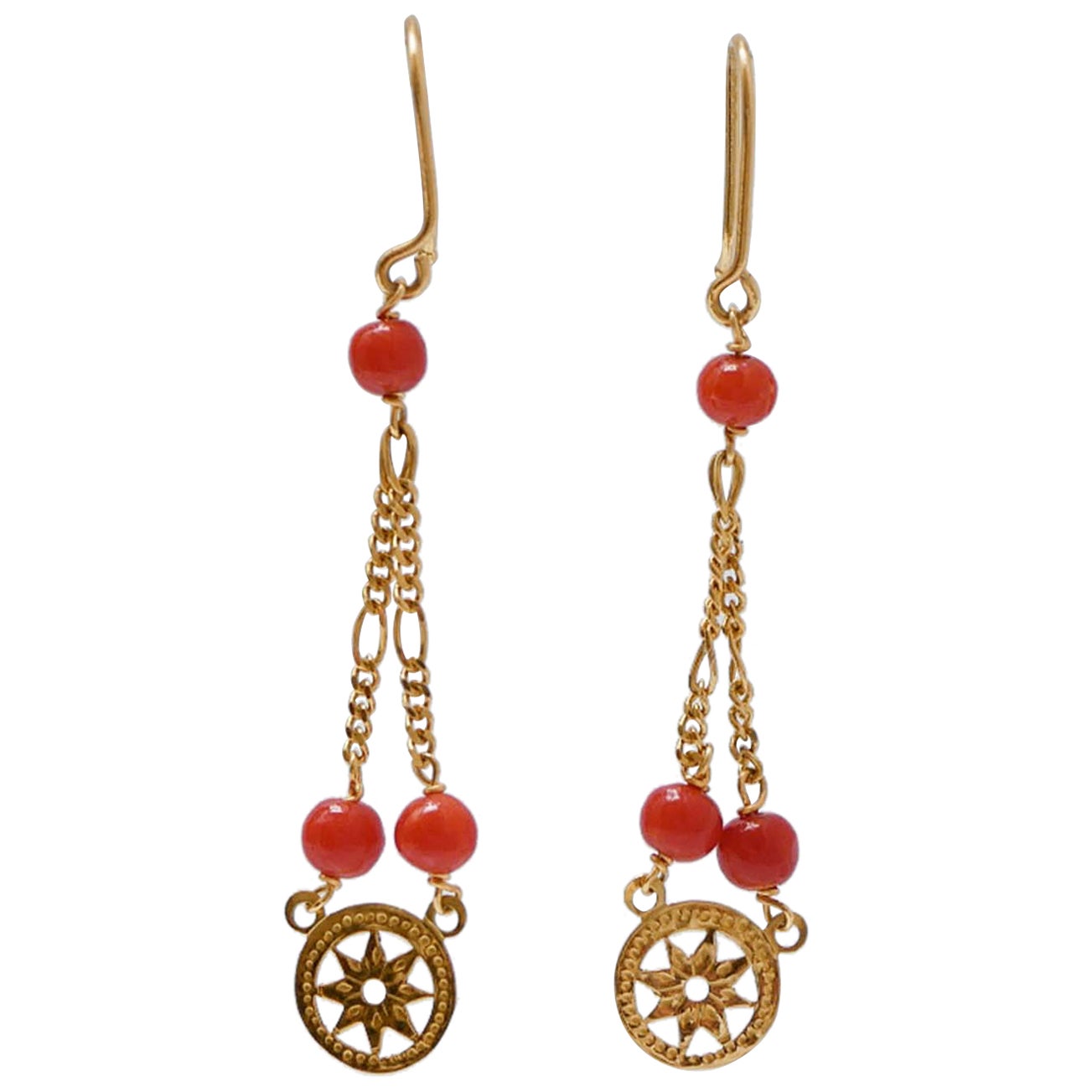 Coral, Pendientes de Oro Amarillo de 18 Kilates.