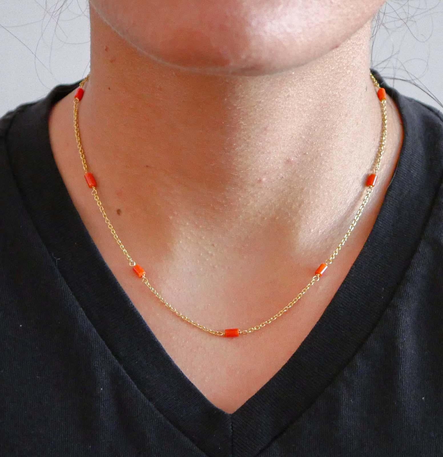 Coral, 18 Karat Yellow Gold Necklace. In Good Condition For Sale In Marcianise, Marcianise (CE)