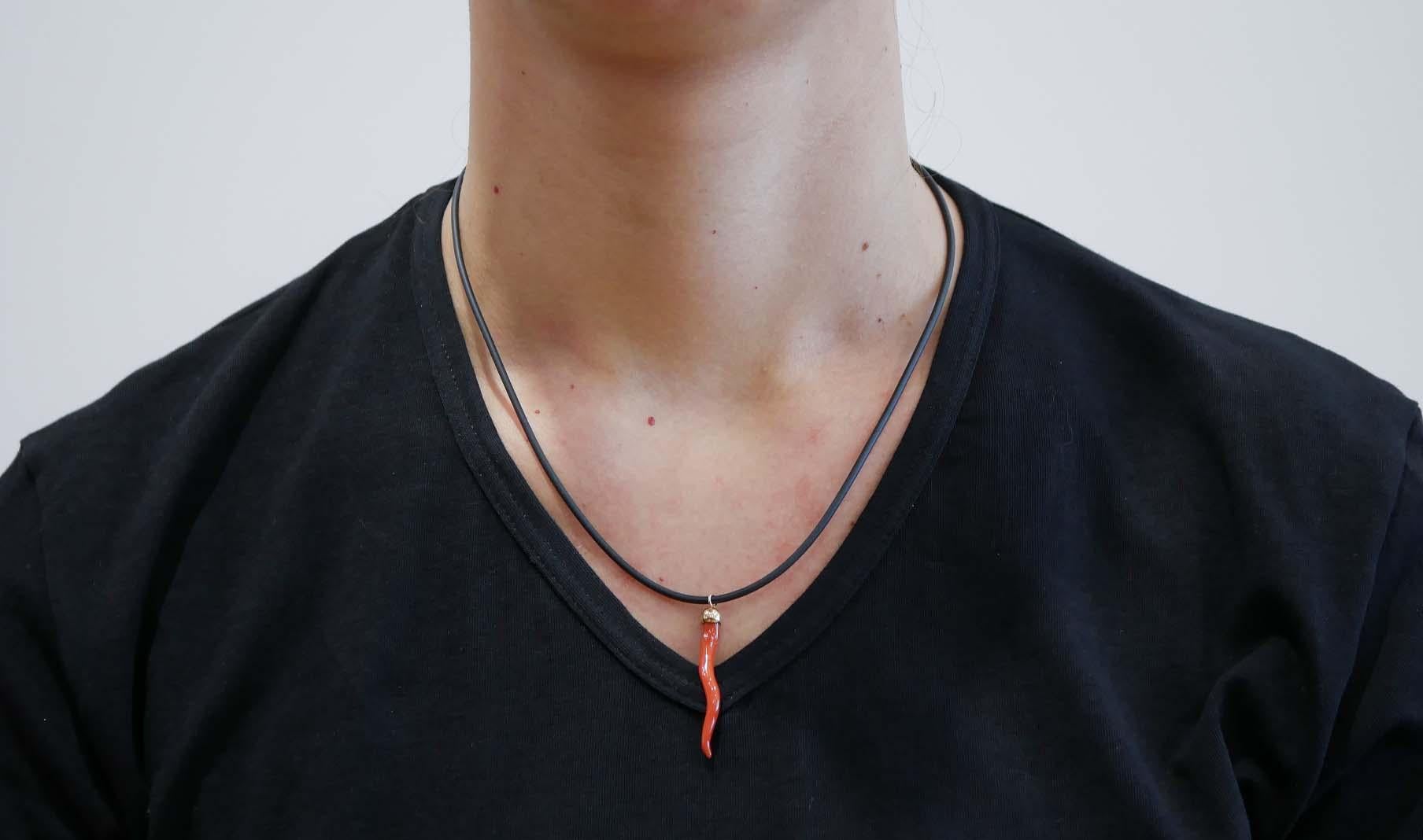 Mixed Cut Coral, 18 Karat Yellow Gold Pendant Necklace. For Sale