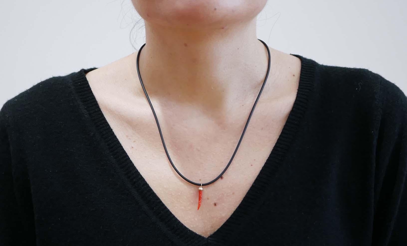 Mixed Cut Coral, 18 Karat Yellow Gold Pendant Necklace. For Sale
