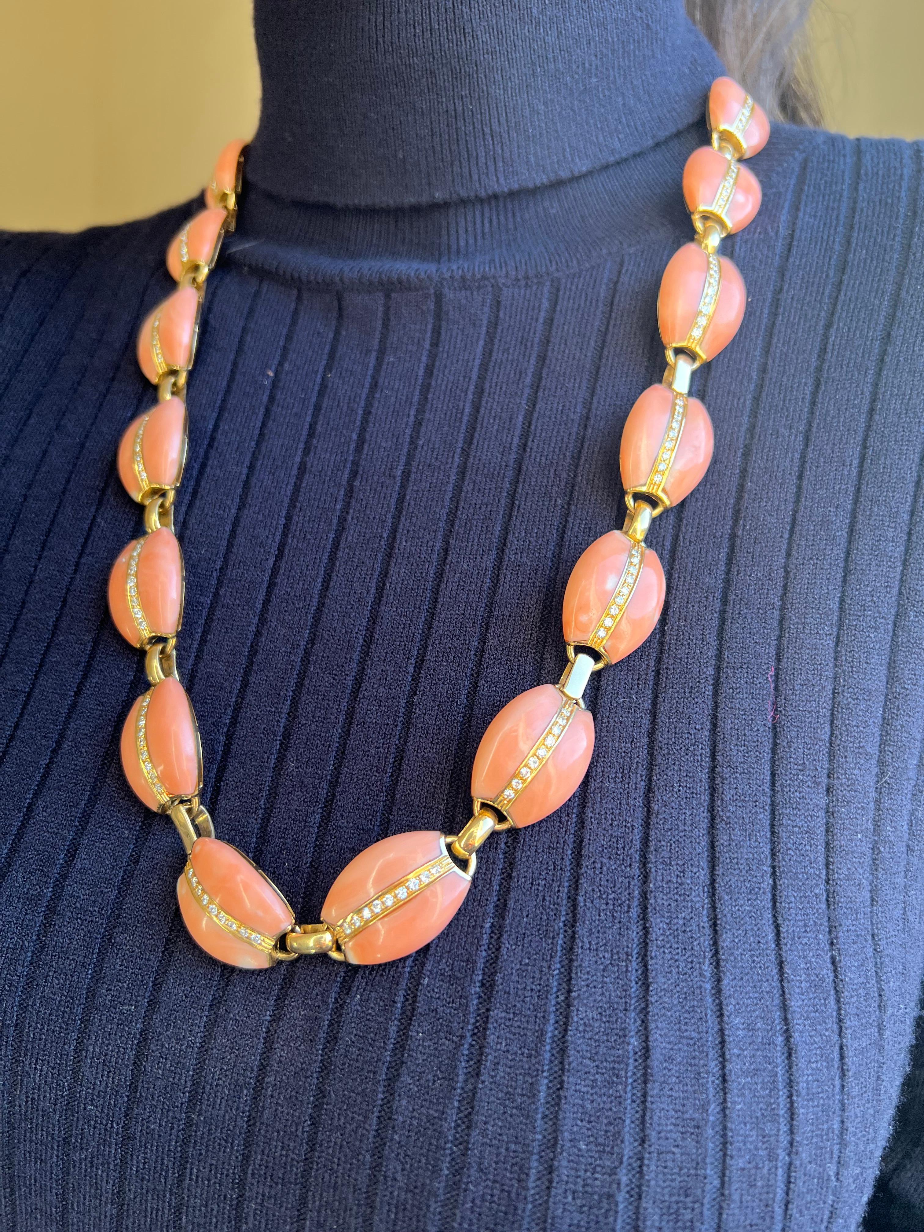 Brilliant Cut Coral 18 Karat Yellow Gold with Diamonds Necklace and Earring For Sale