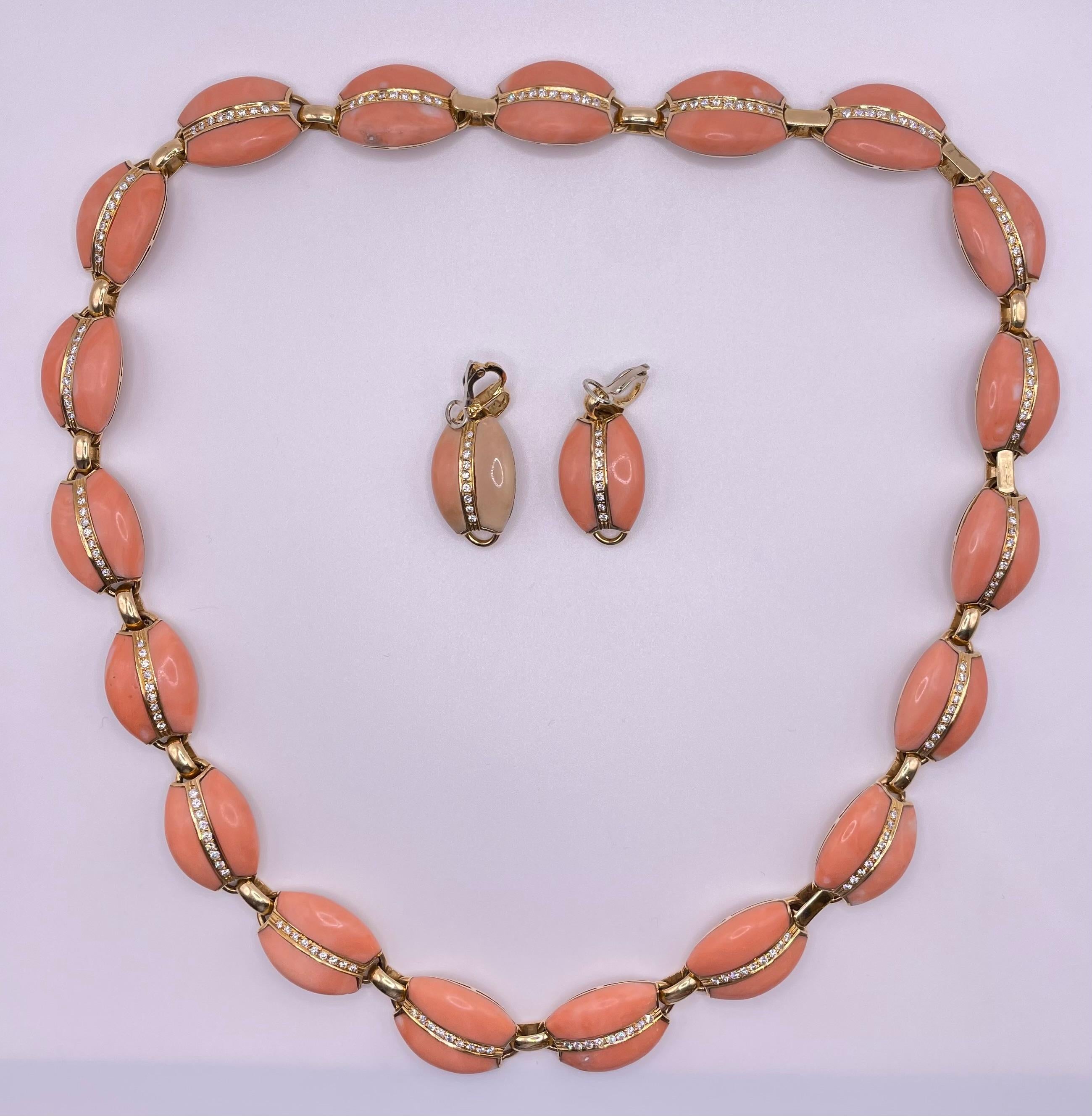 Women's Coral 18 Karat Yellow Gold with Diamonds Necklace and Earring For Sale