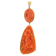 Ciondolo artigianale in oro giallo 9kt e argento con corallo, Italia, 26,20g