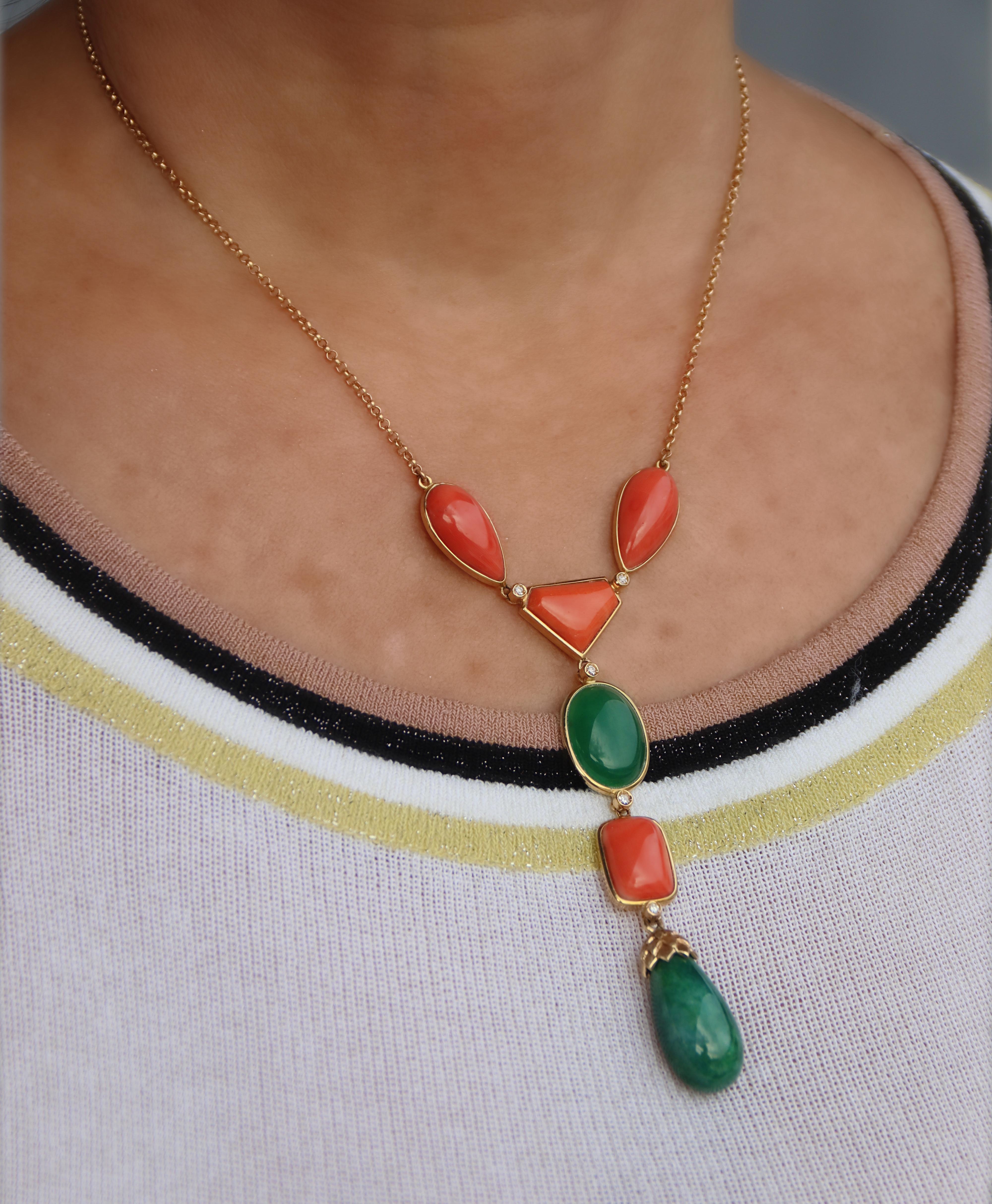 Contemporary Coral Agate Diamonds Jade Yellow Gold 18 Karat  Necklace For Sale