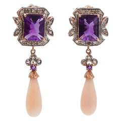Boucles d'oreilles en corail, améthystes, diamants, or rose et argent.