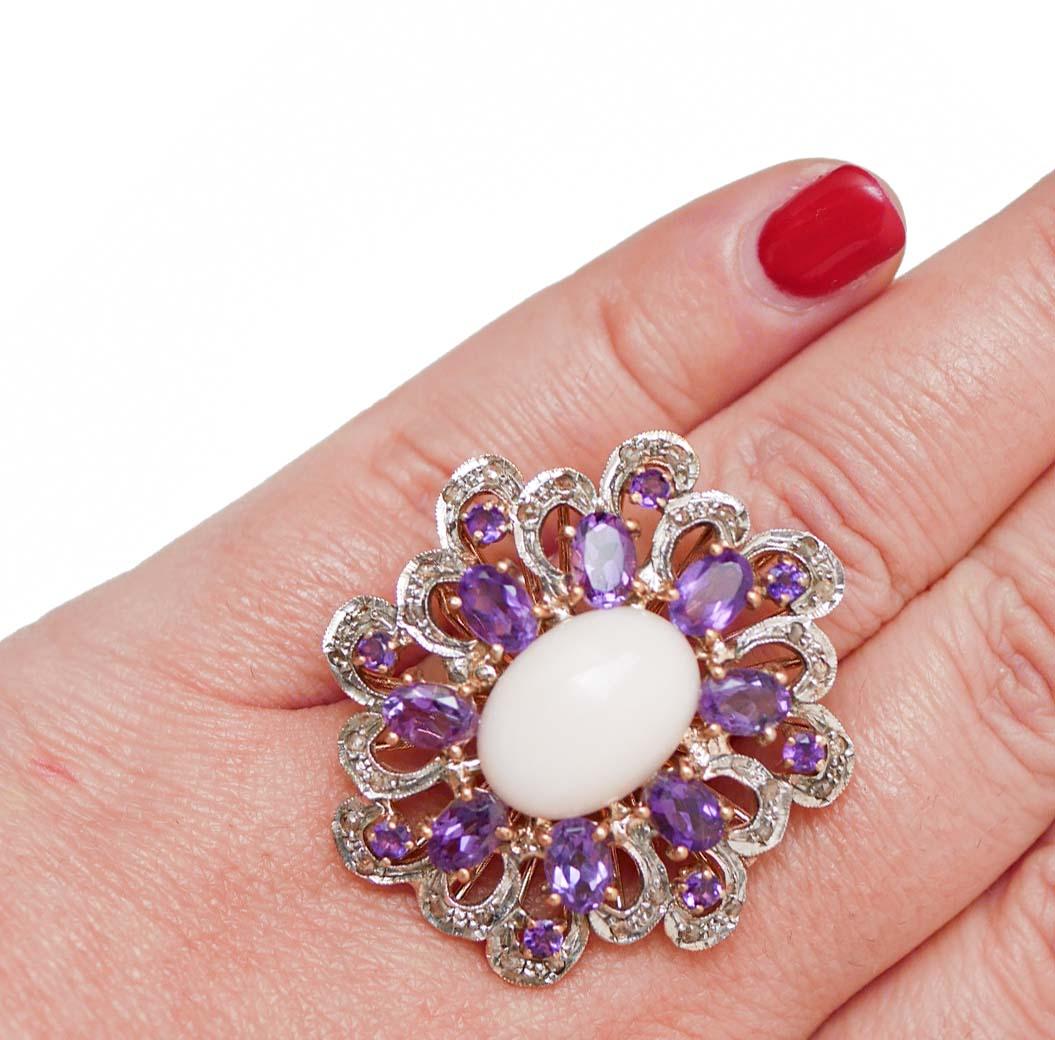 Coral, Amethysts, Diamonds, Rose Gold and Silver Ring. In Good Condition For Sale In Marcianise, Marcianise (CE)