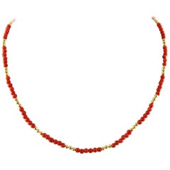Vintage Coral and 18 Karat Yellow Gold Beaded Necklace