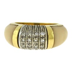 Coral and 3-Row Diamond Ring in 18 Karat Yellow Gold