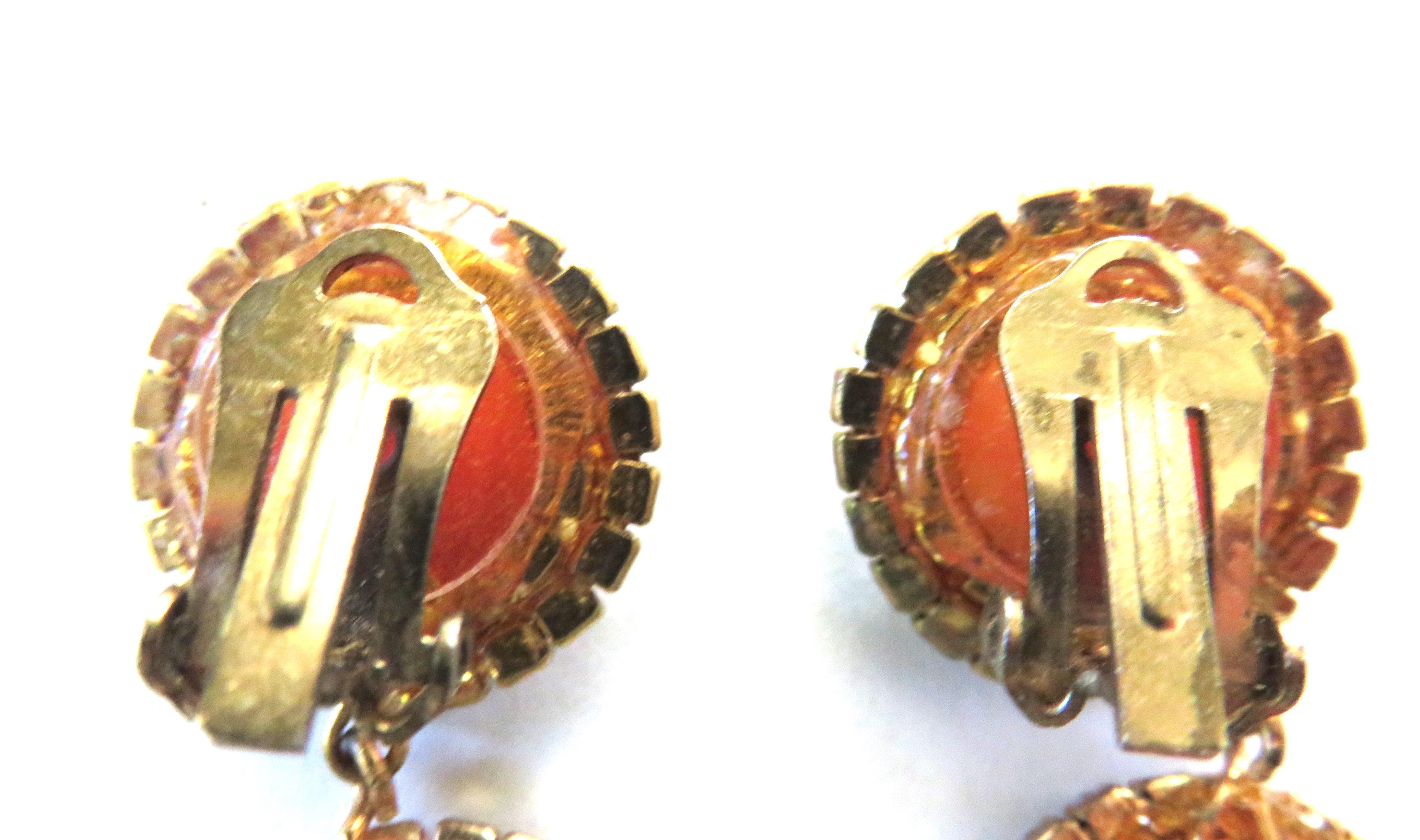 Orecchini a goccia in corallo e cristalli anni '80 in vendita 4