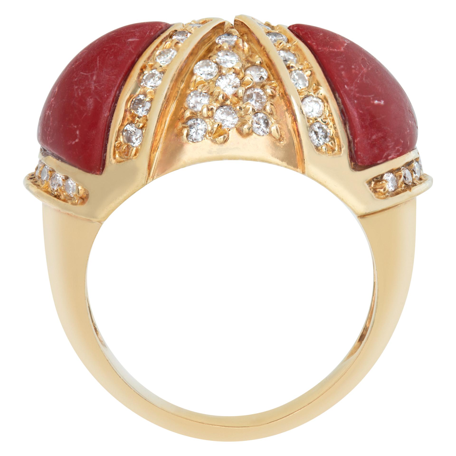 Bague en corail et diamant en or jaune 18k Pour femmes en vente