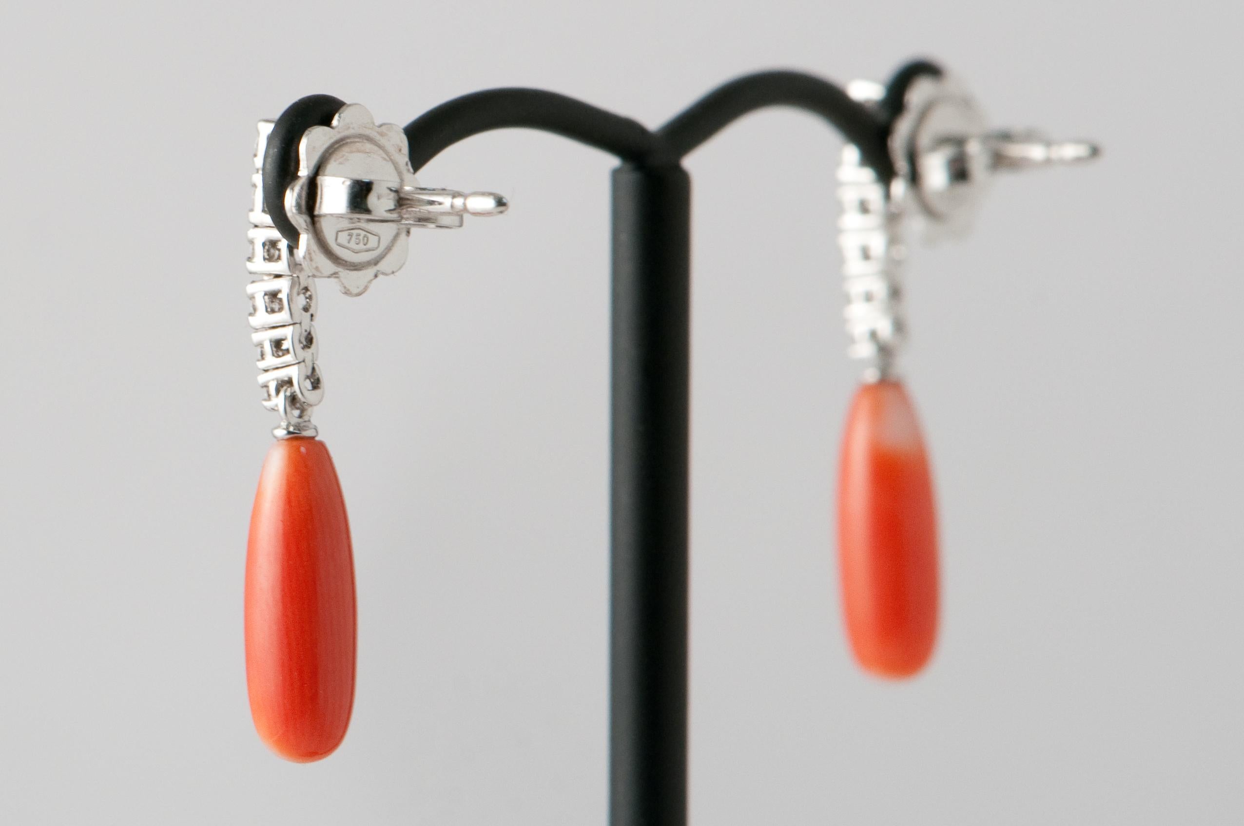 Women's Coral and Diamonds 0.14 Carat Color G on White Gold 18 Carat Chandelier Earrings