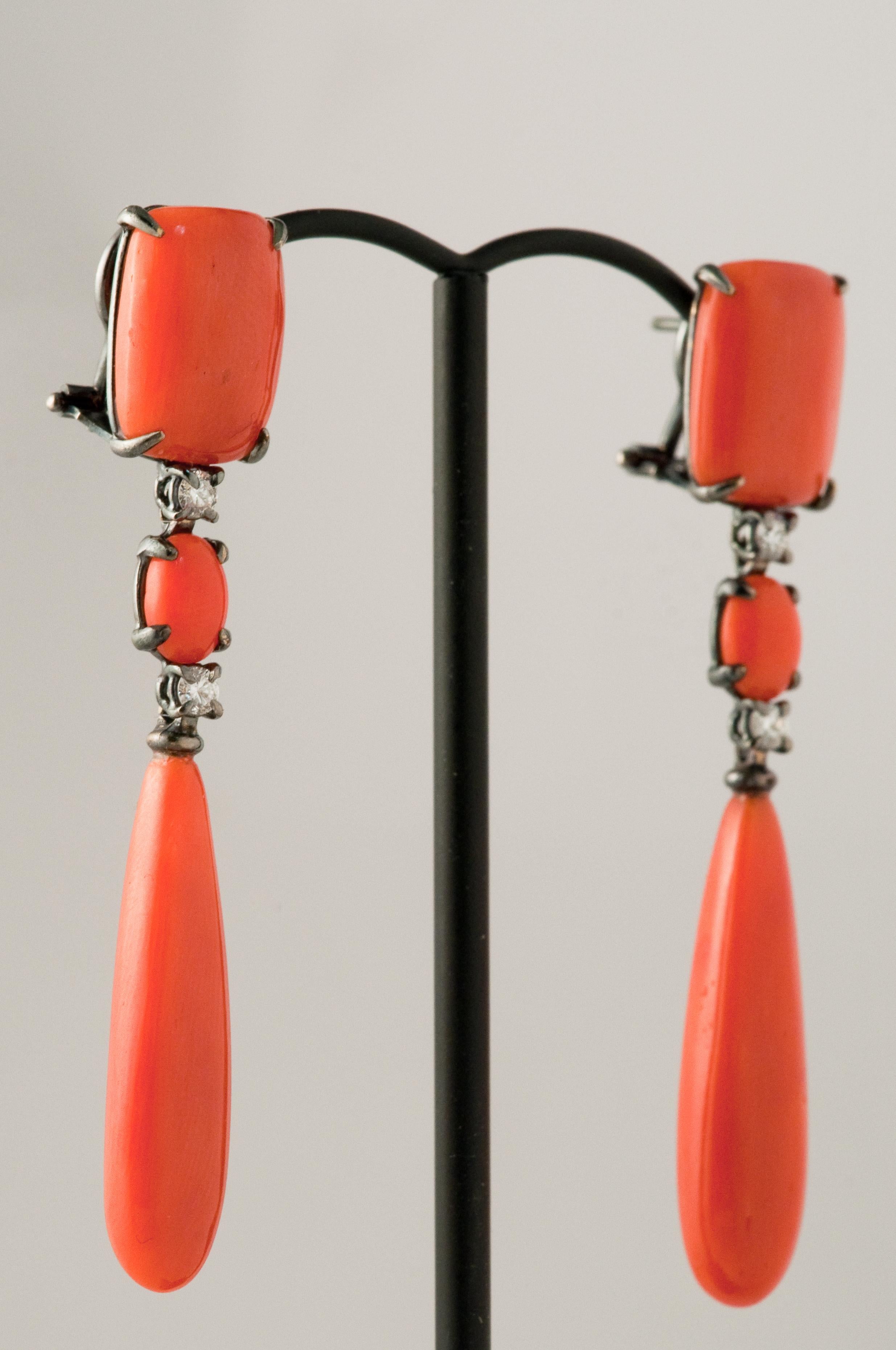 Brilliant Cut Coral and Diamonds 0.32 Carat Chandelier Earring with Black Gold