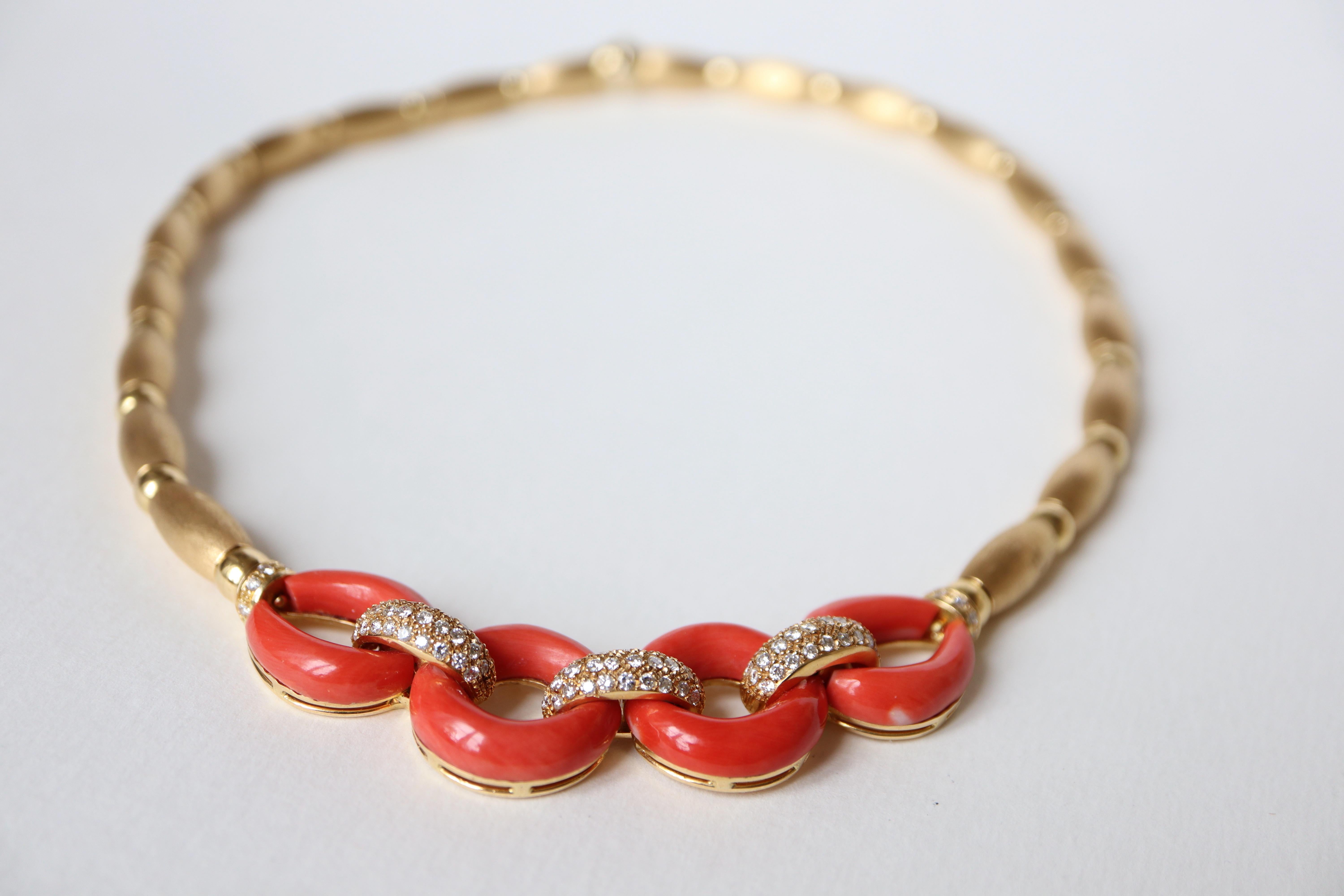Women's or Men's Coral and Diamonds Necklace 18 Kt Yellow Gold For Sale