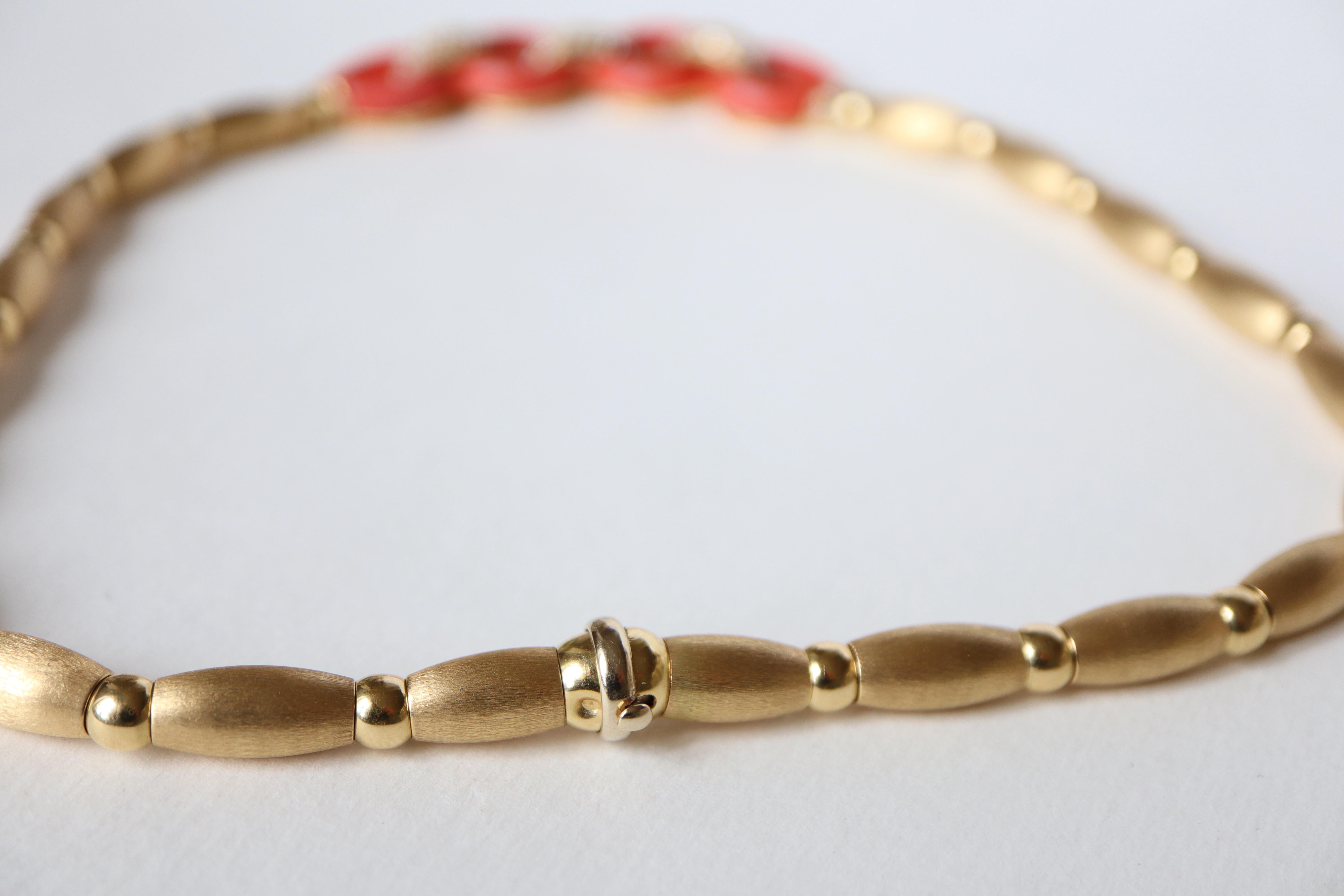 Coral and Diamonds Necklace 18 Kt Yellow Gold For Sale 2
