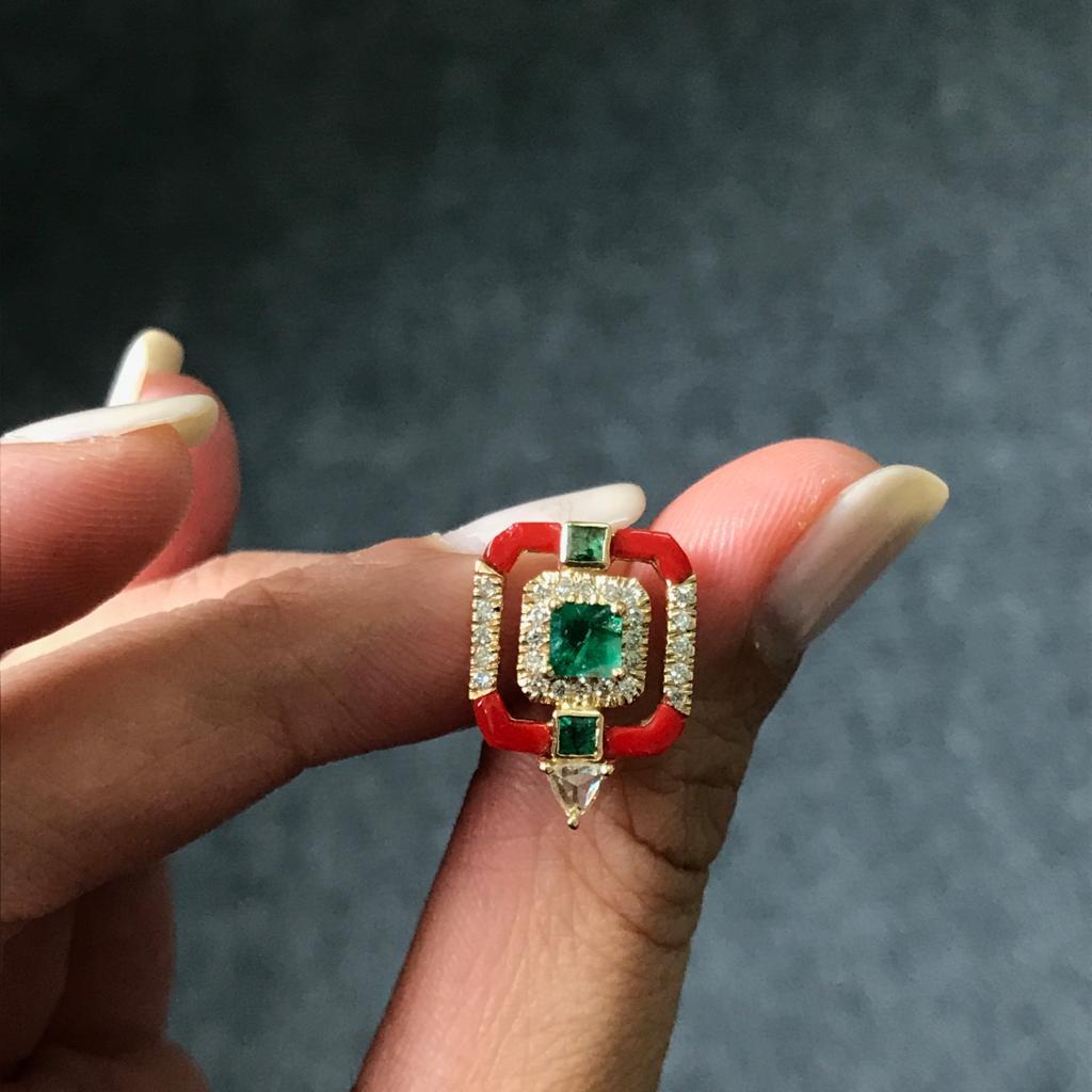 Art Deco Coral and Emerald Studs in 18 Karat Yellow Gold For Sale