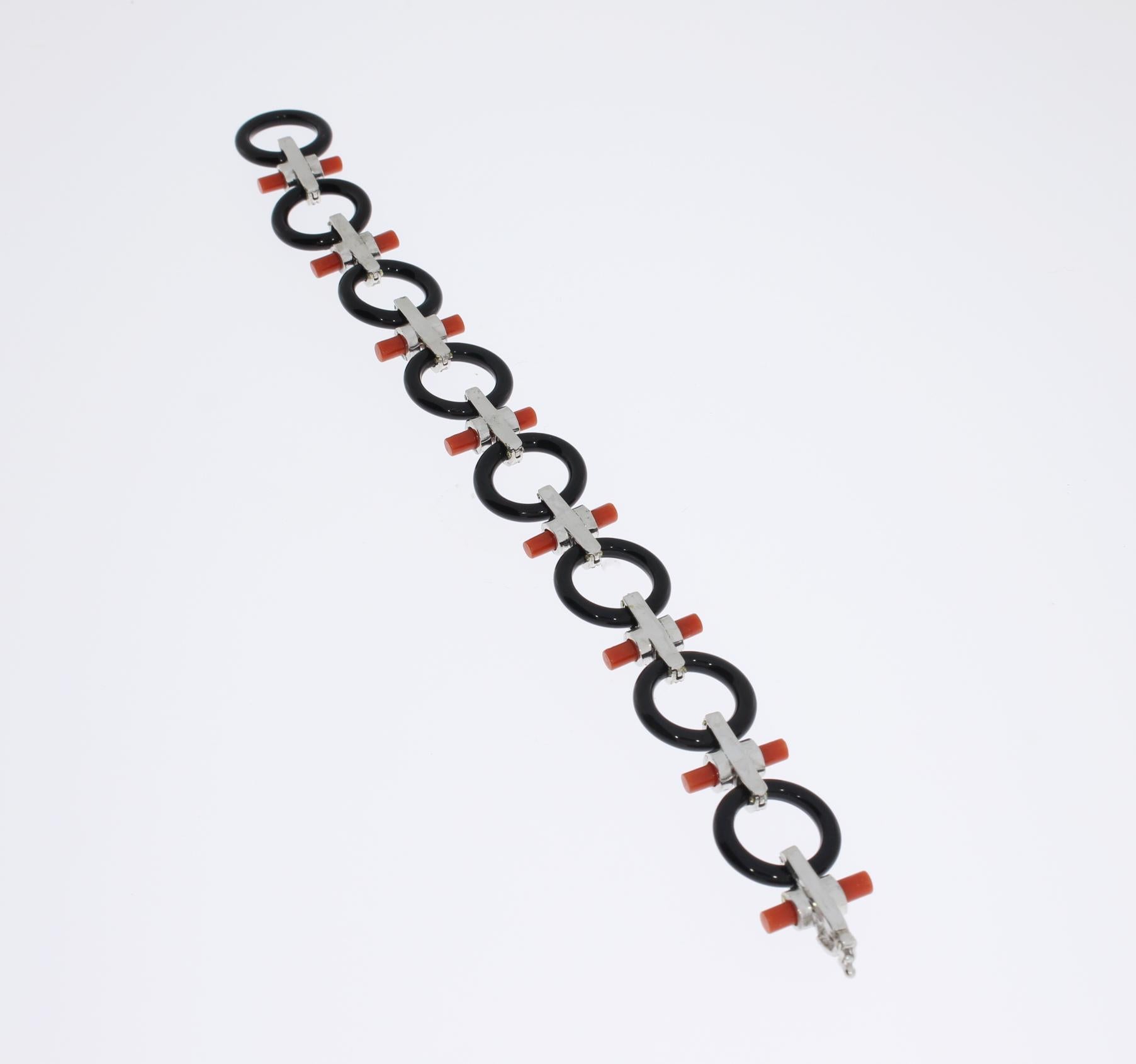 Women's Coral and Onyx Bracelet with Diamonds For Sale