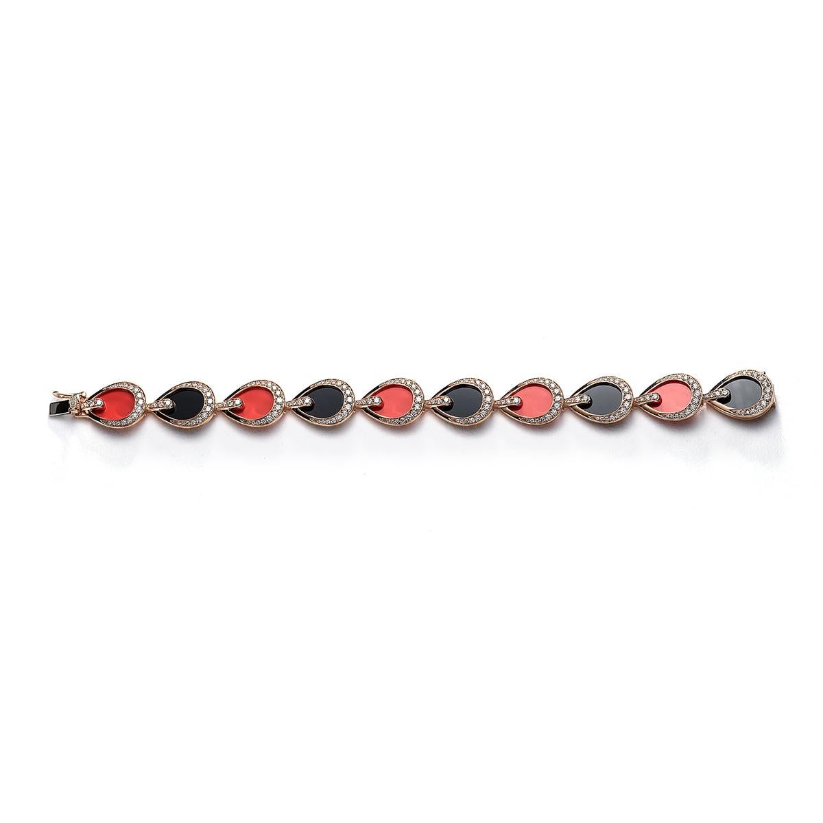 Bracelet in 18kt pink gold set with 192 diamonds 2.38 cts, 5 onyx 8.81 cts and 5 coral 6.15 cts    