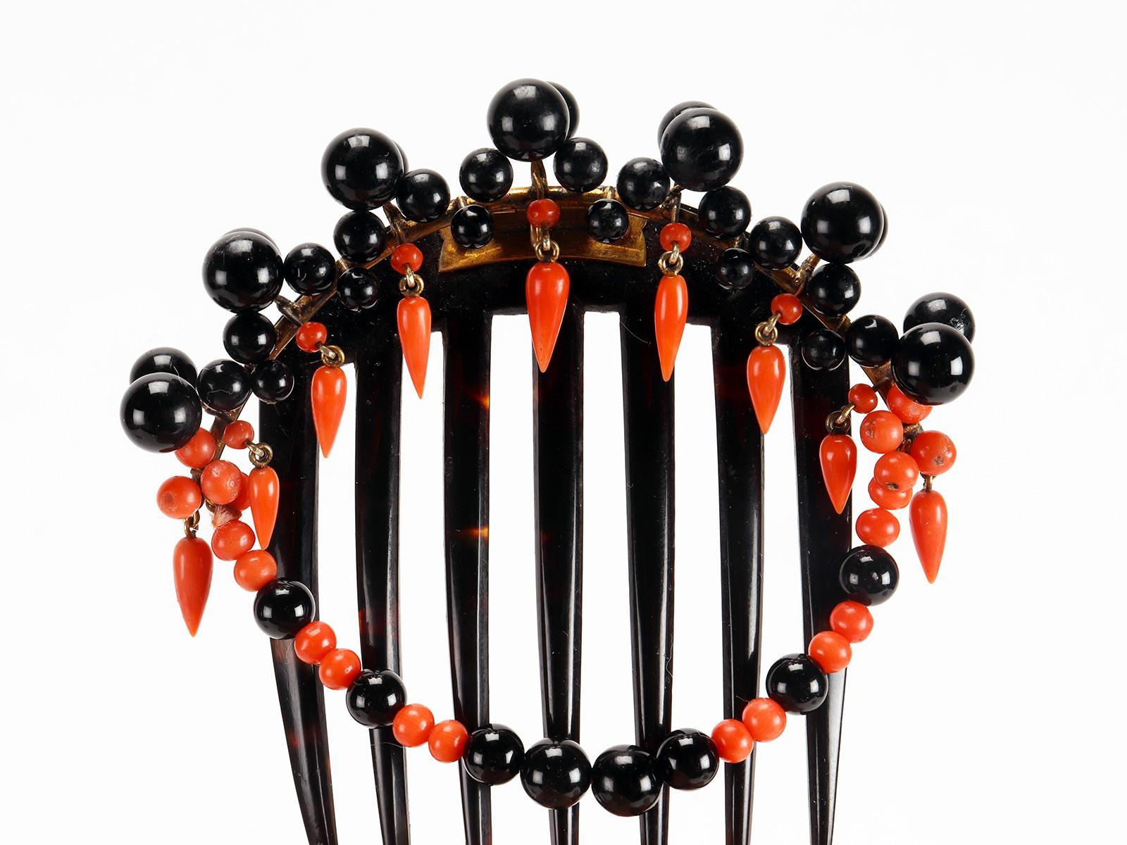 Coral and Onyx Turtleshell Hair Comb-Diadem, United States, 1880 In Good Condition For Sale In Milan, IT