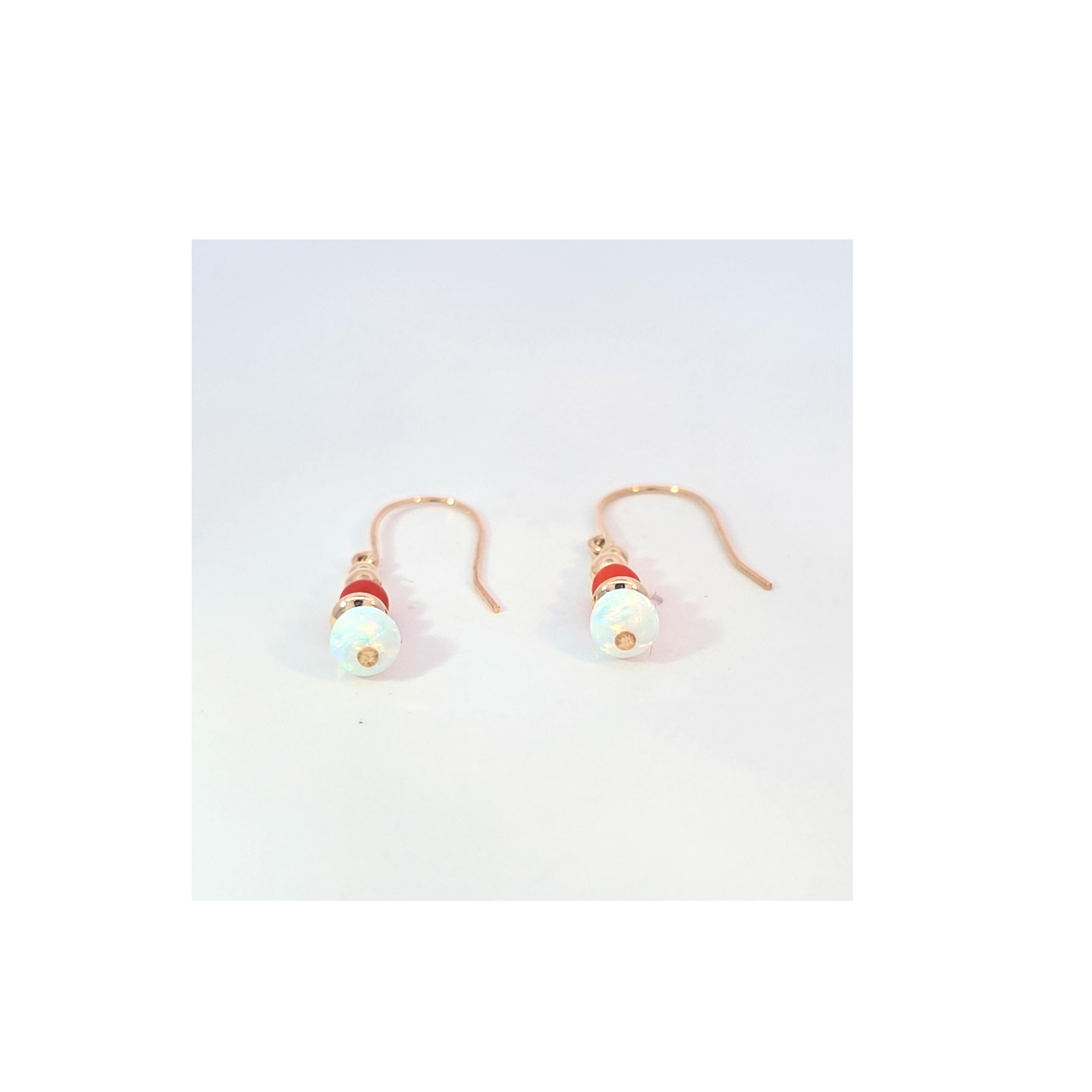 Orecchini di corallo e opale in oro 14 carati In condizioni buone in vendita a Dallas, TX