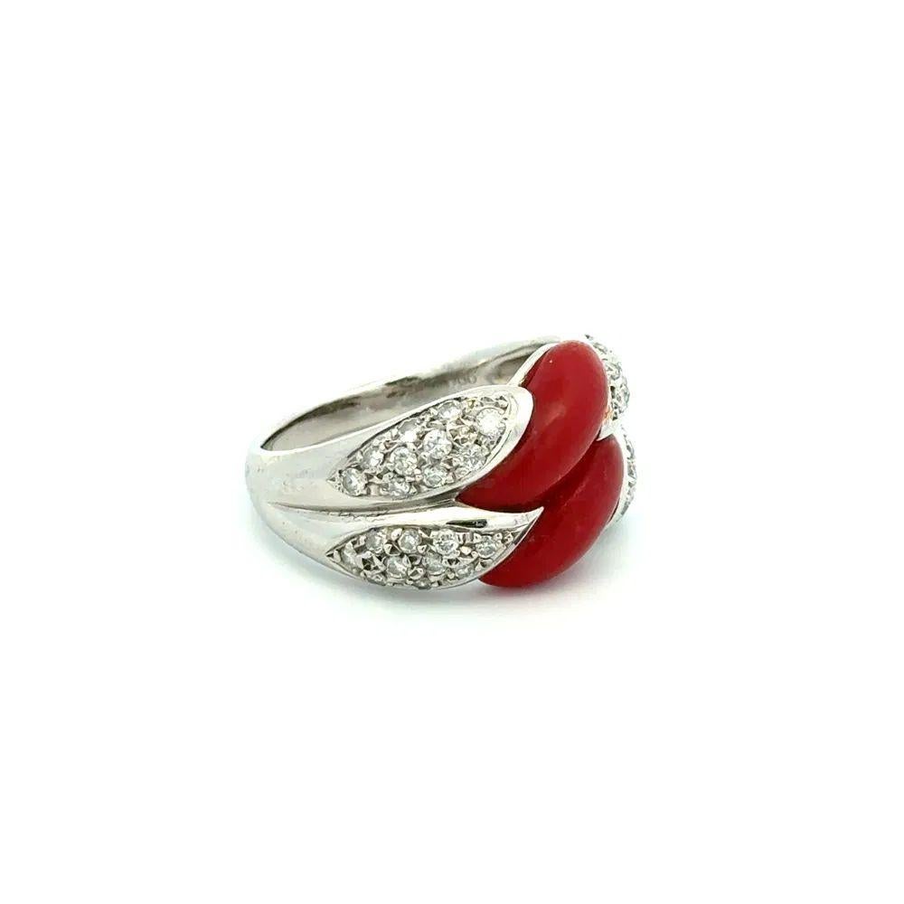 Einfach schön! Koralle und Diamant Platin Gold Band Vintage Ring. Sicher von Hand mit 2,5 tcw Koralle und .66tcw Brillantschliff Diamanten gesetzt. Handgefertigte Platinfassung. Ring Größe 8.5, wir bieten Ring Größe ändern. Schöner in Echtzeit! Ein