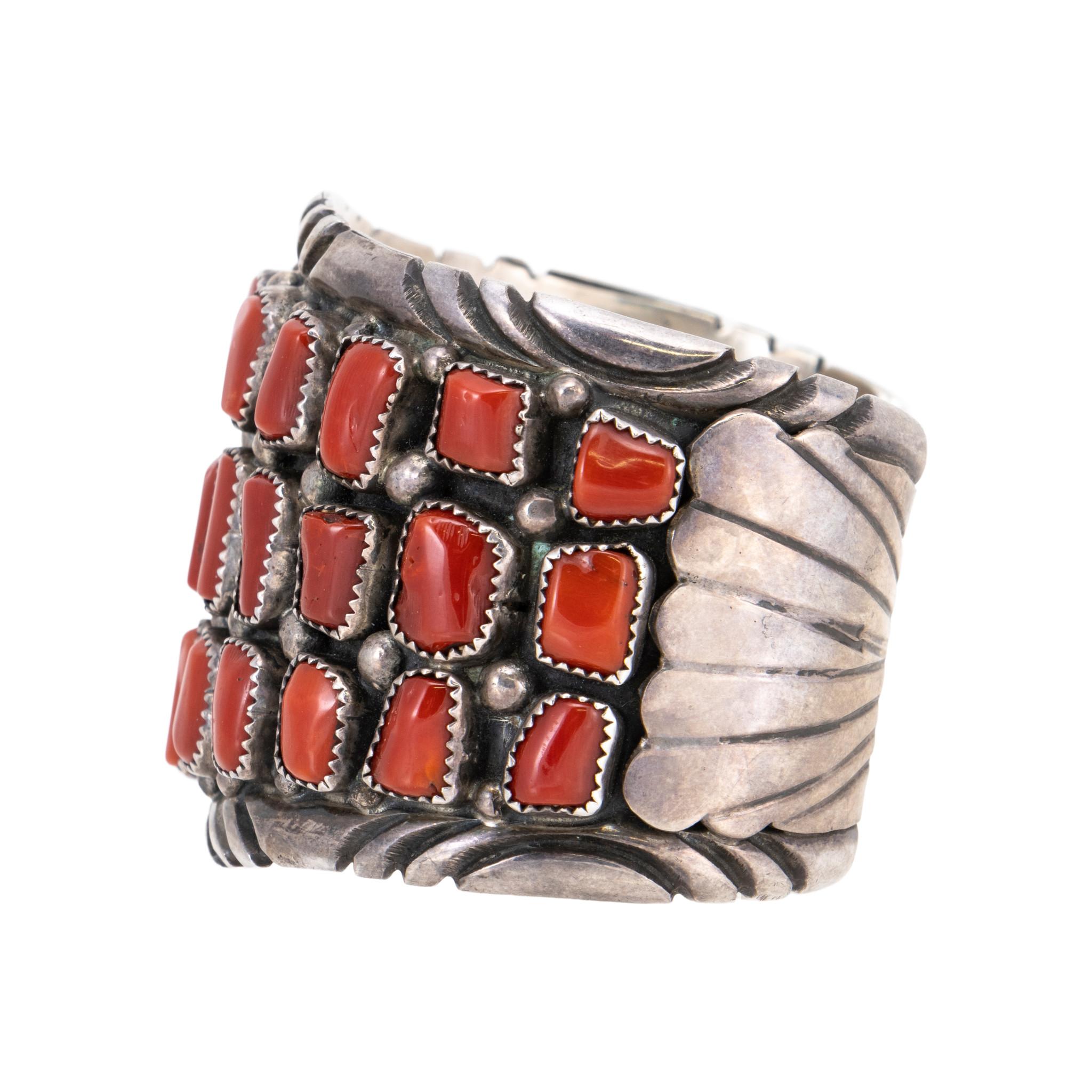 Taglio misto Bracciale in corallo e argento sterling in vendita